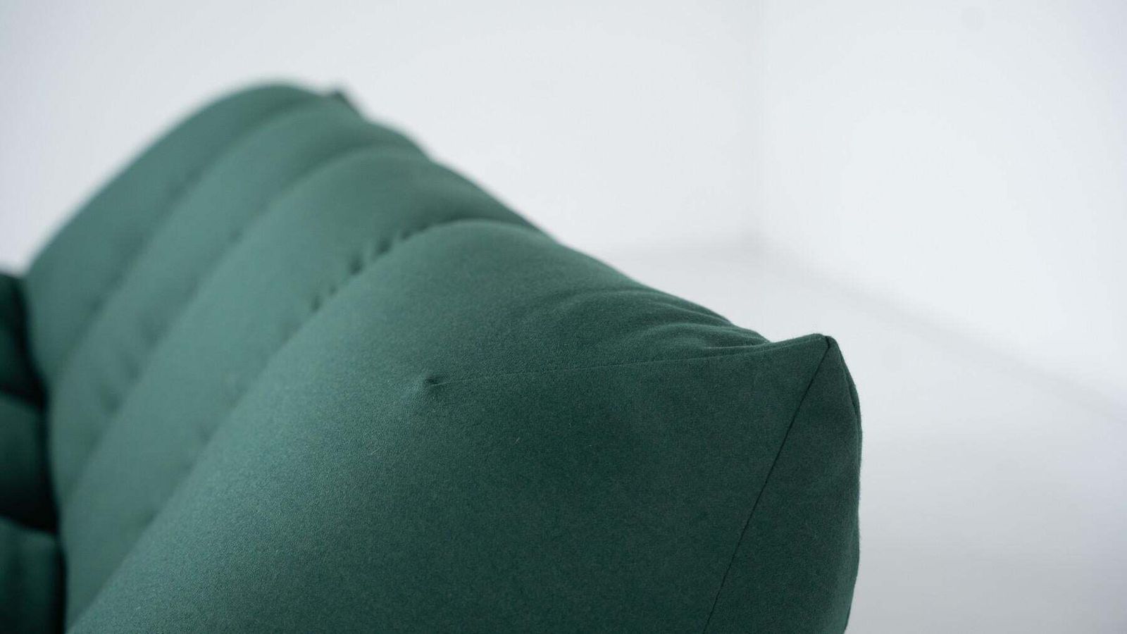Mid Century Modern Green Papillon Sofa By Giovannetti, Italy, 1970s photo vinterior