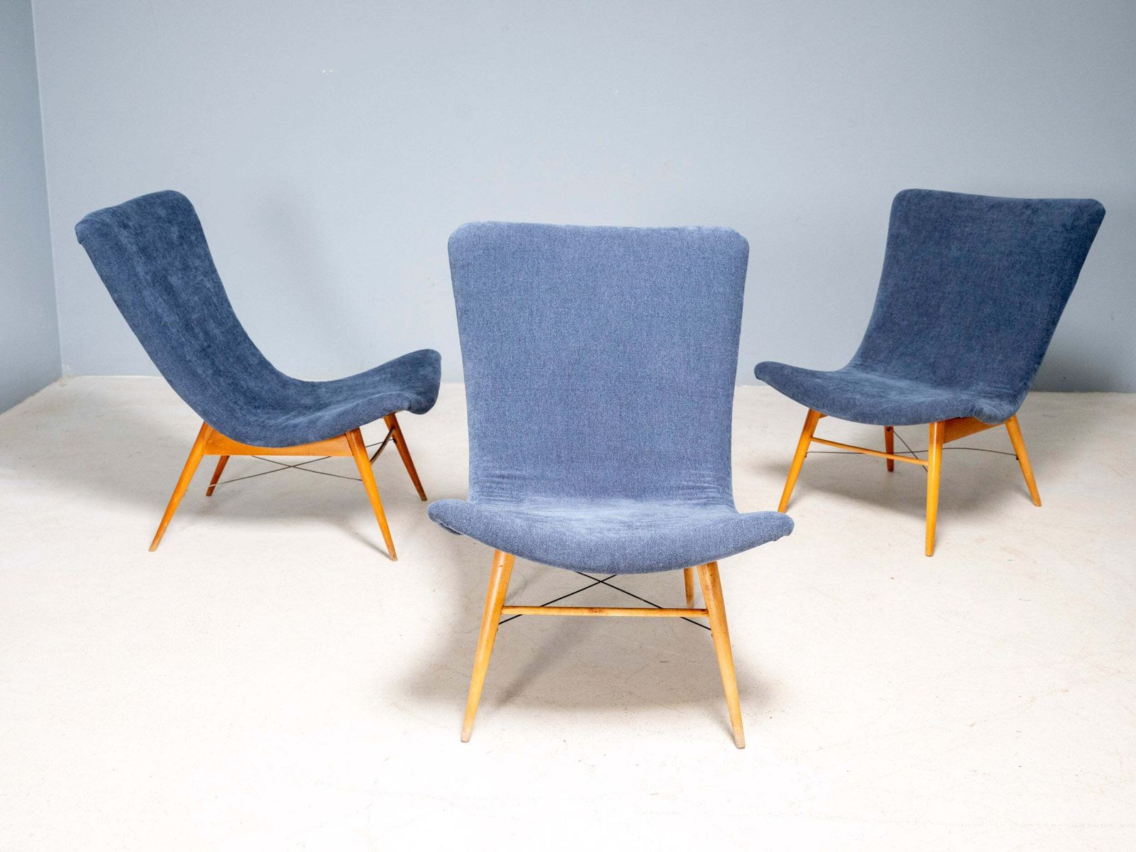 Shell Armchairs By Miroslav Navrátil, Czech Furniture, 1960s – Set Of 3
