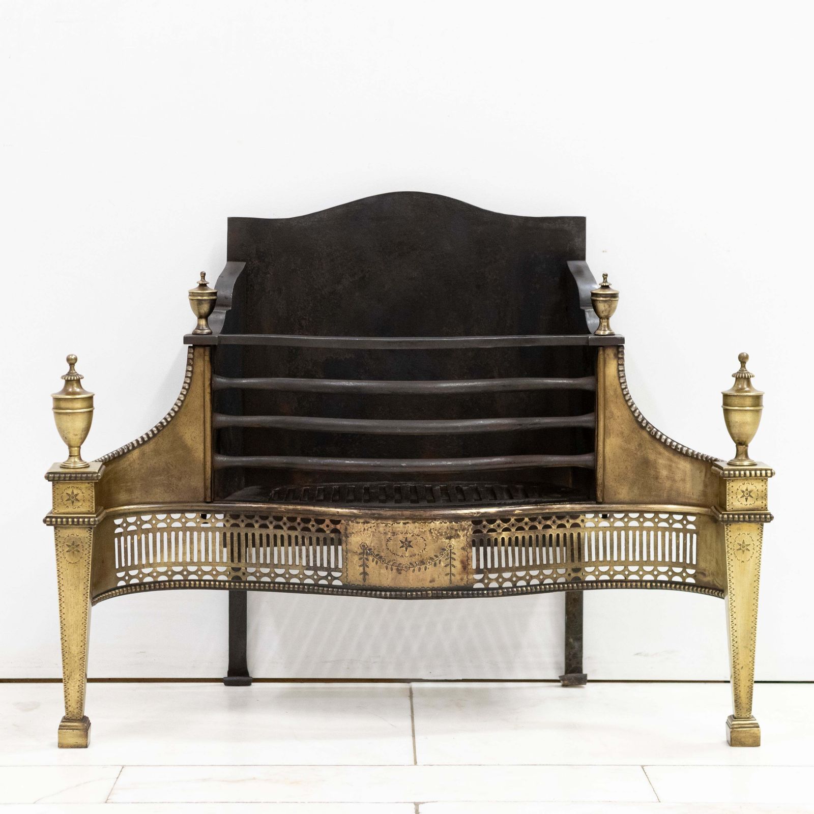 Splendid Antique Georgian Fire Basket With Brass Finials photo 2800.0