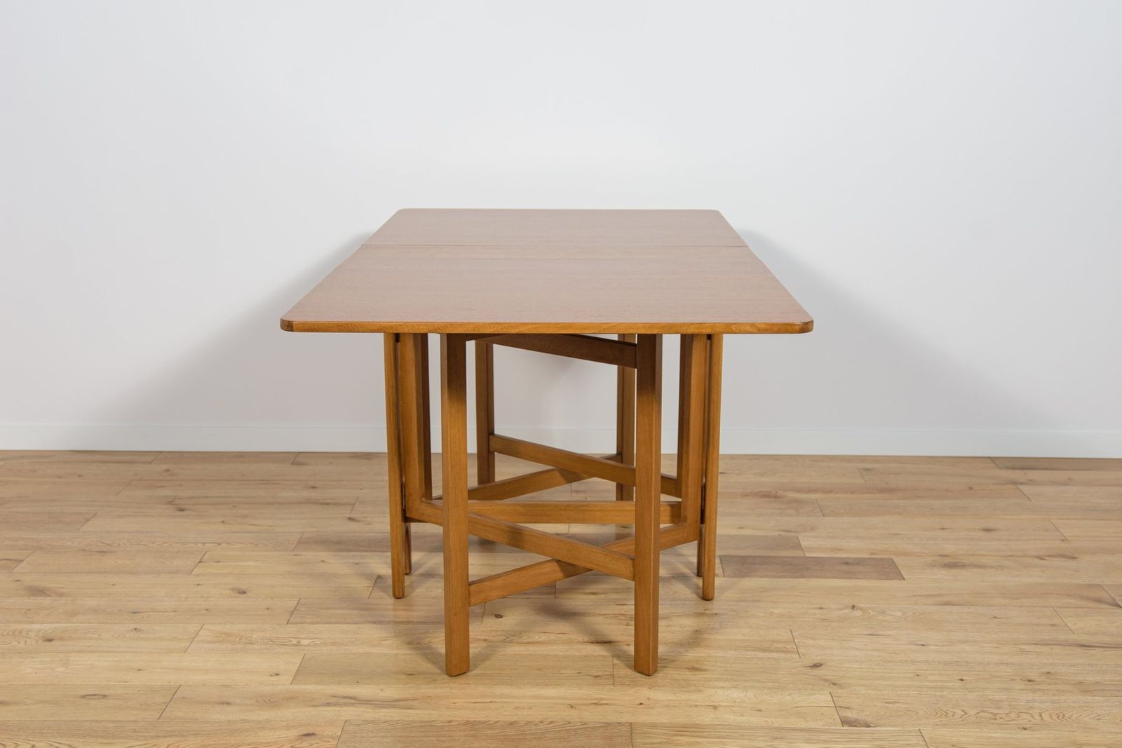photo vintage Mid Century Modern Drop Leaf Dining Table From Jentique, United Kingdom, 1960s