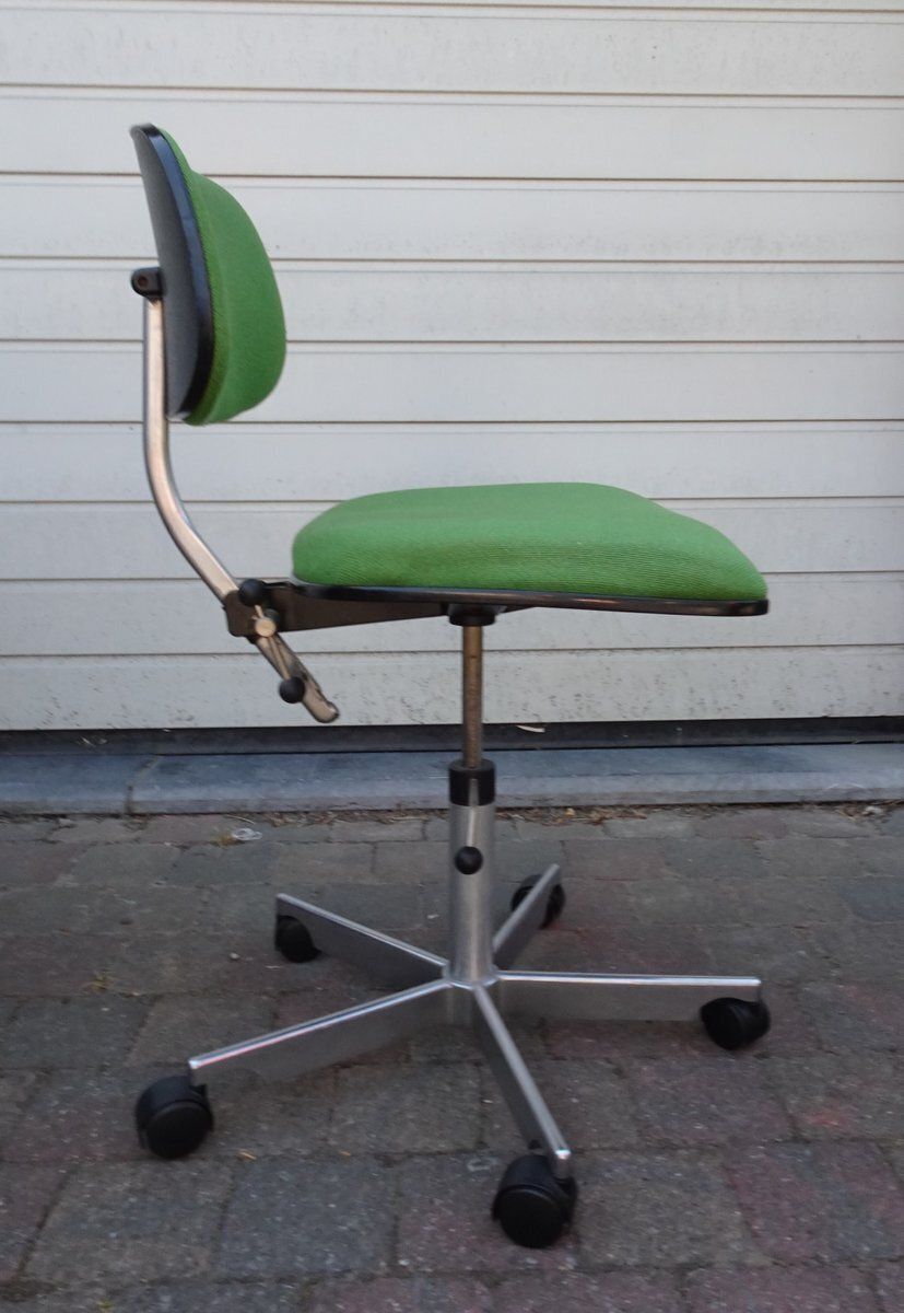 Green Office Desk Chair From Herman Miller, 1960s photo vintage