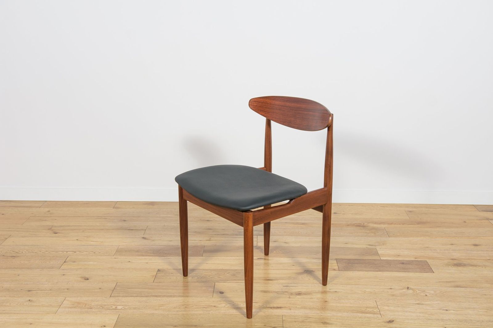 Mid Century Modern Teak Dining Chairs By Ib Kofod Larsen For G Plan, 1960s, Set Of 4 photo buy