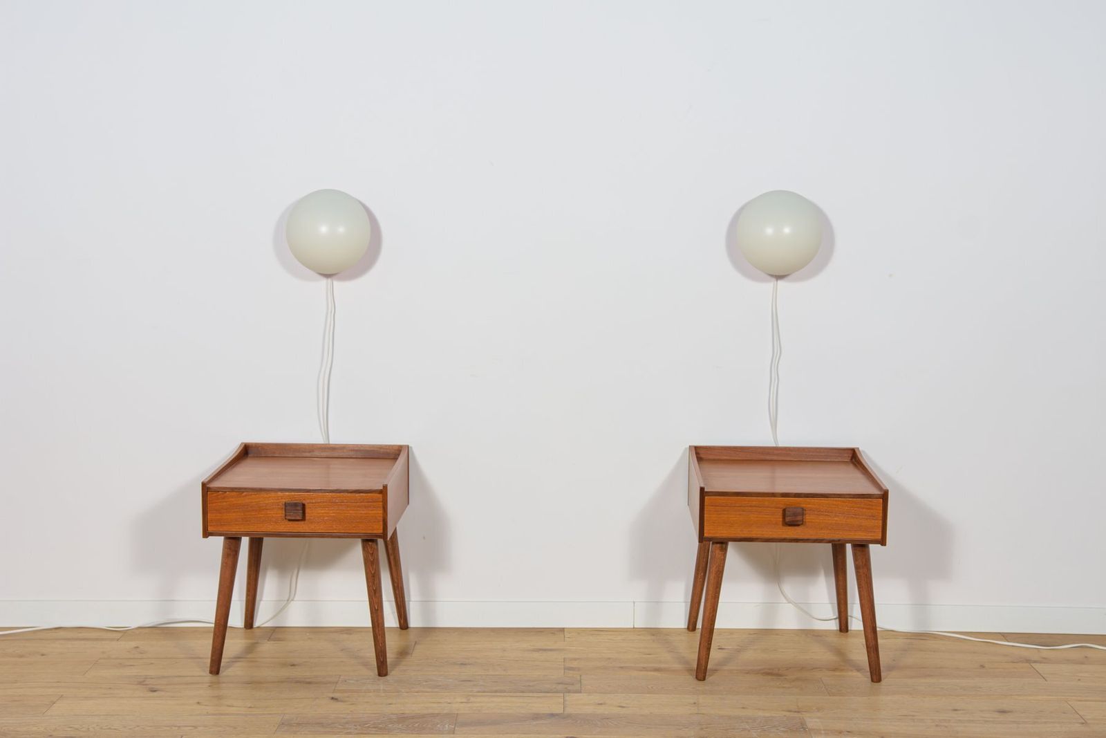 Mid Century Ph Hat Wall Lamps By Poul Henningsen For Louis Poulsen, Denmark, 1961, Set Of 2 photo 955.0