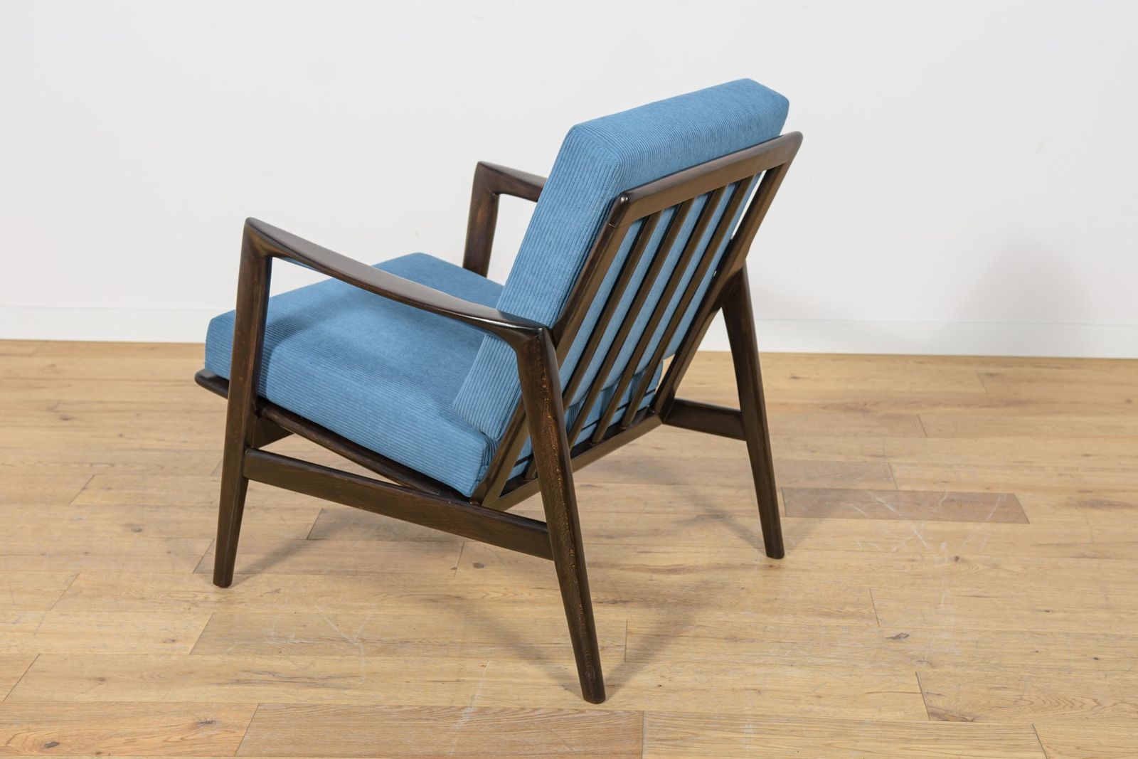photo furniture Mid Century Modern Model 300 139 Armchairs From Swarzędz Factory, Poland, 1960s, Set Of 2