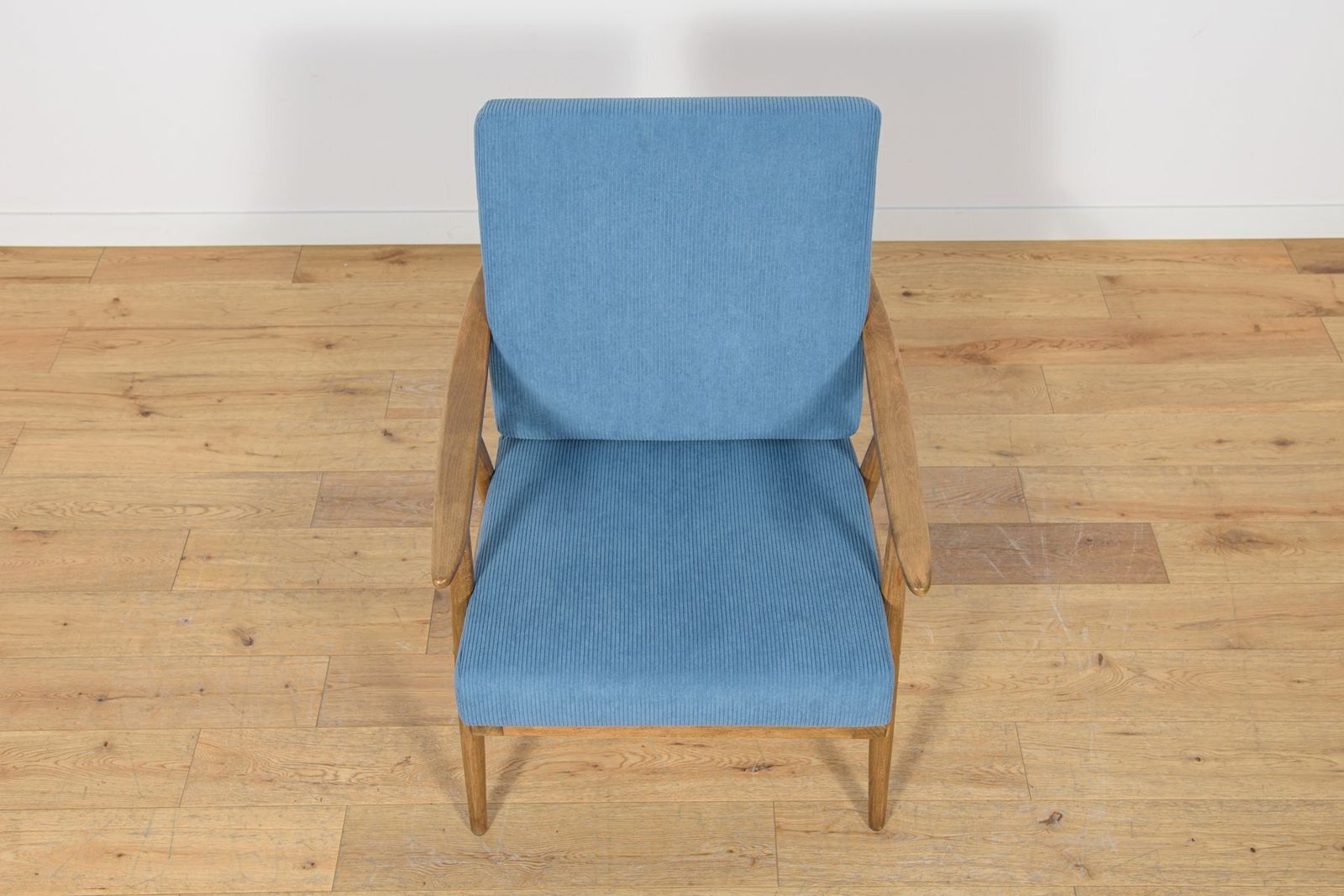 photo furniture Mid Century Modern Armchairs From Ton, Czechoslovakia, 1960s, Set Of 2