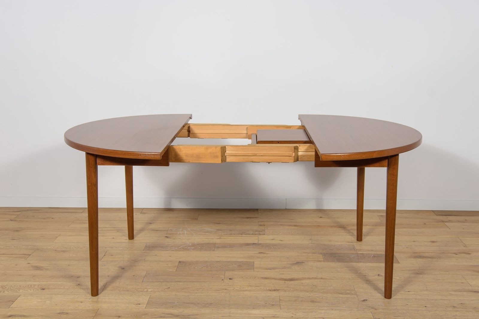 Mid Century Round Teak Dining Table By Nils Jonsson For Hugo Troeds, Sweden, 1960s photo vinterior
