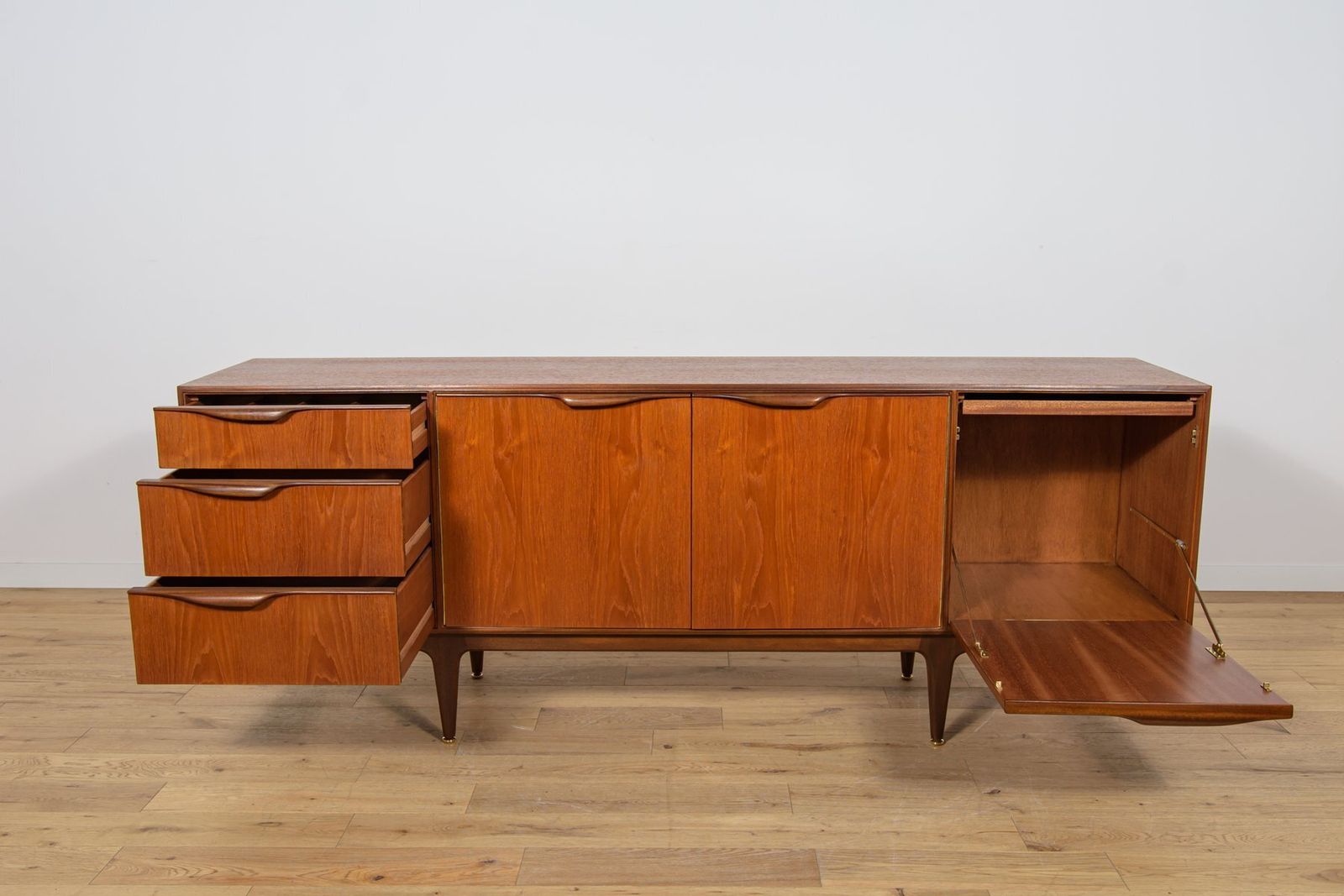Mid Century Modern Teak Sideboard By Tom Robertson For McIntosh, United Knigdom, 1960s photo vinterior