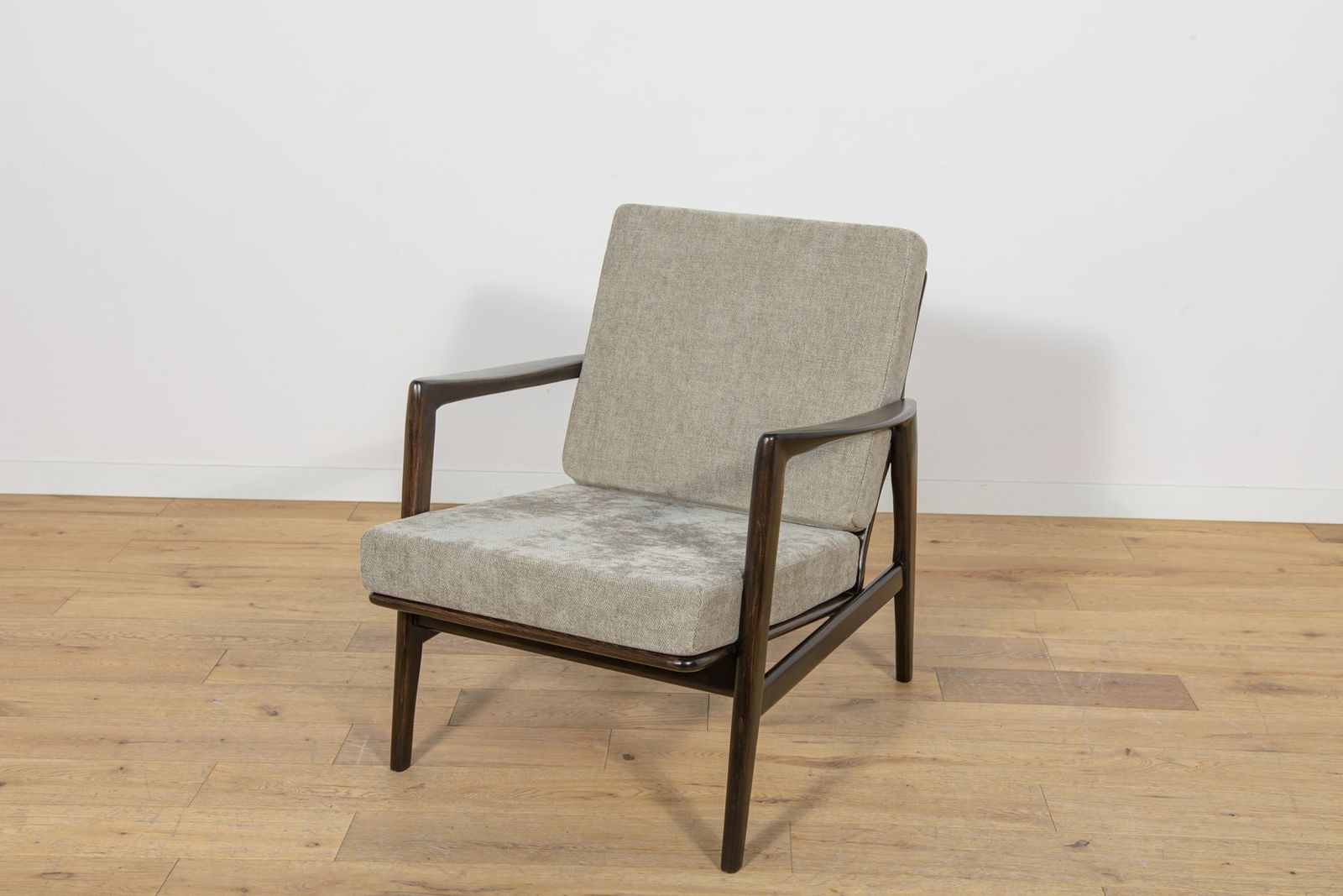 Model 300 139 Chairs From Swarzędz Factory, Poland, 1960s, Set Of 2 photo buy