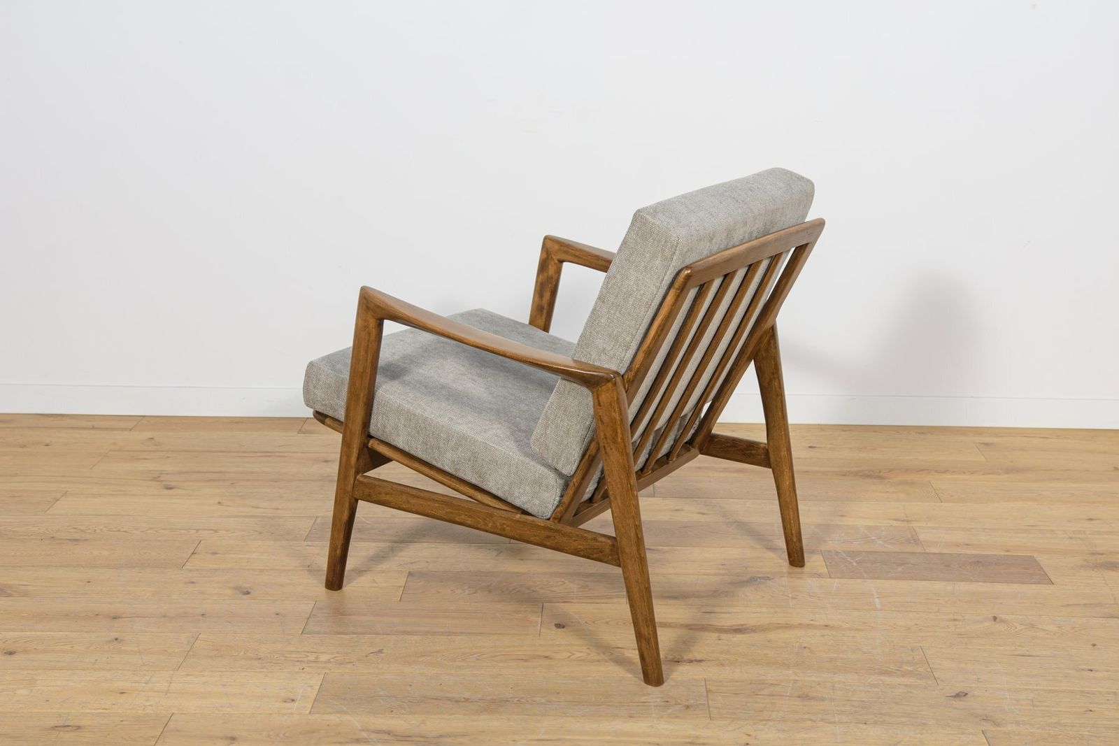 Mid Century Modern Model 300 139 Lounge Chair From Swarzędz Factory, Poland, 1960s photo 823.0