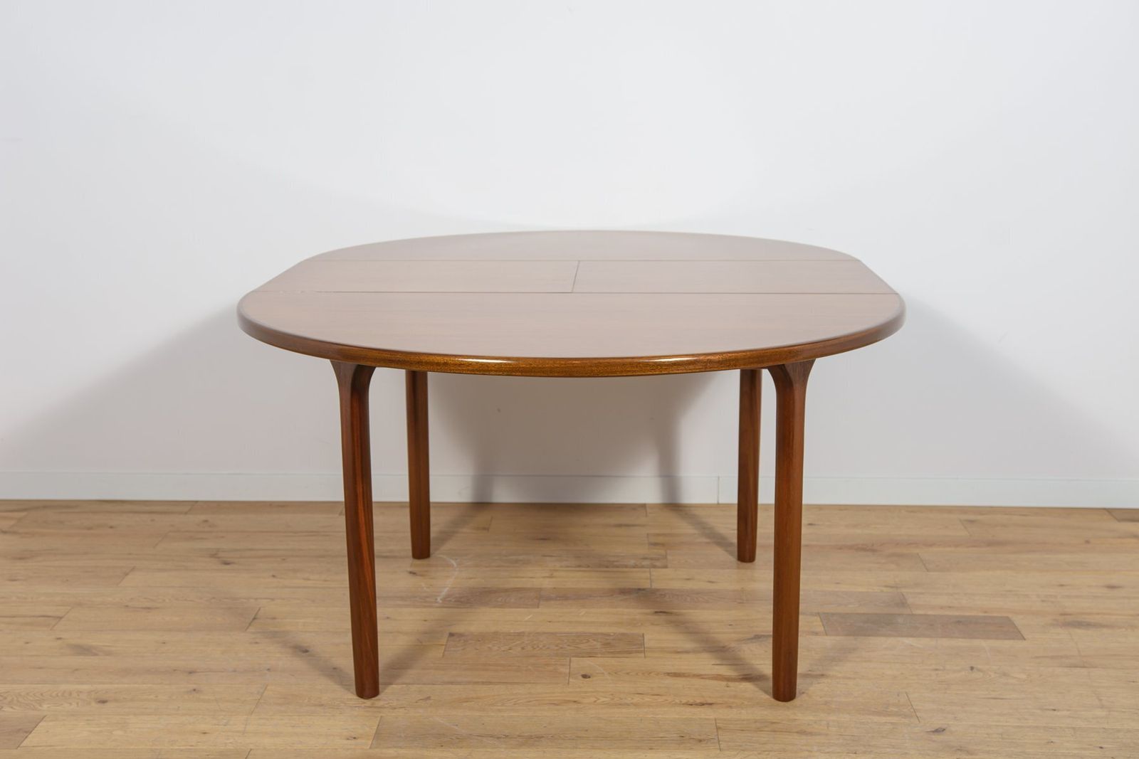 Furniture Mid Century Round Extendable Dining Table From McIntosh, United Knigdom, 1960s photo