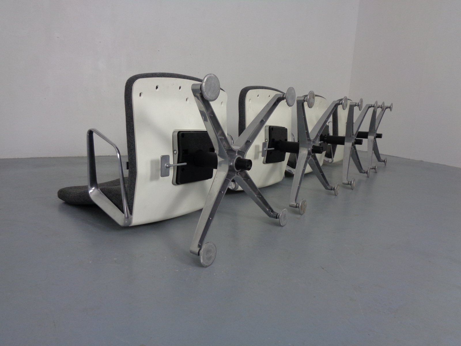 photo buy Adjustable Aluminum Swivel Office Chair From Interstuhl, Germany, 2000s