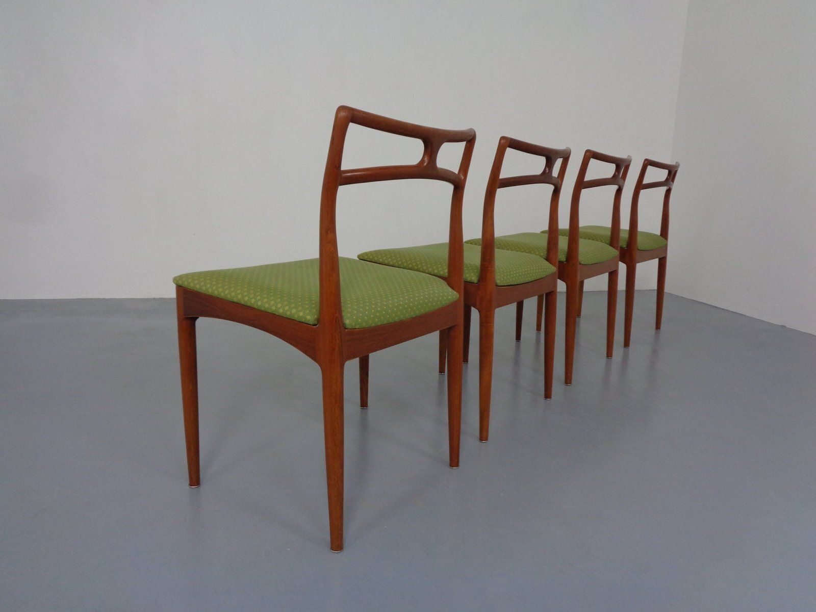 Model 94 Teak Dining Chairs By Johannes Andersen For Christian Linneberg, 1960s, Set Of 4 photo vinterior