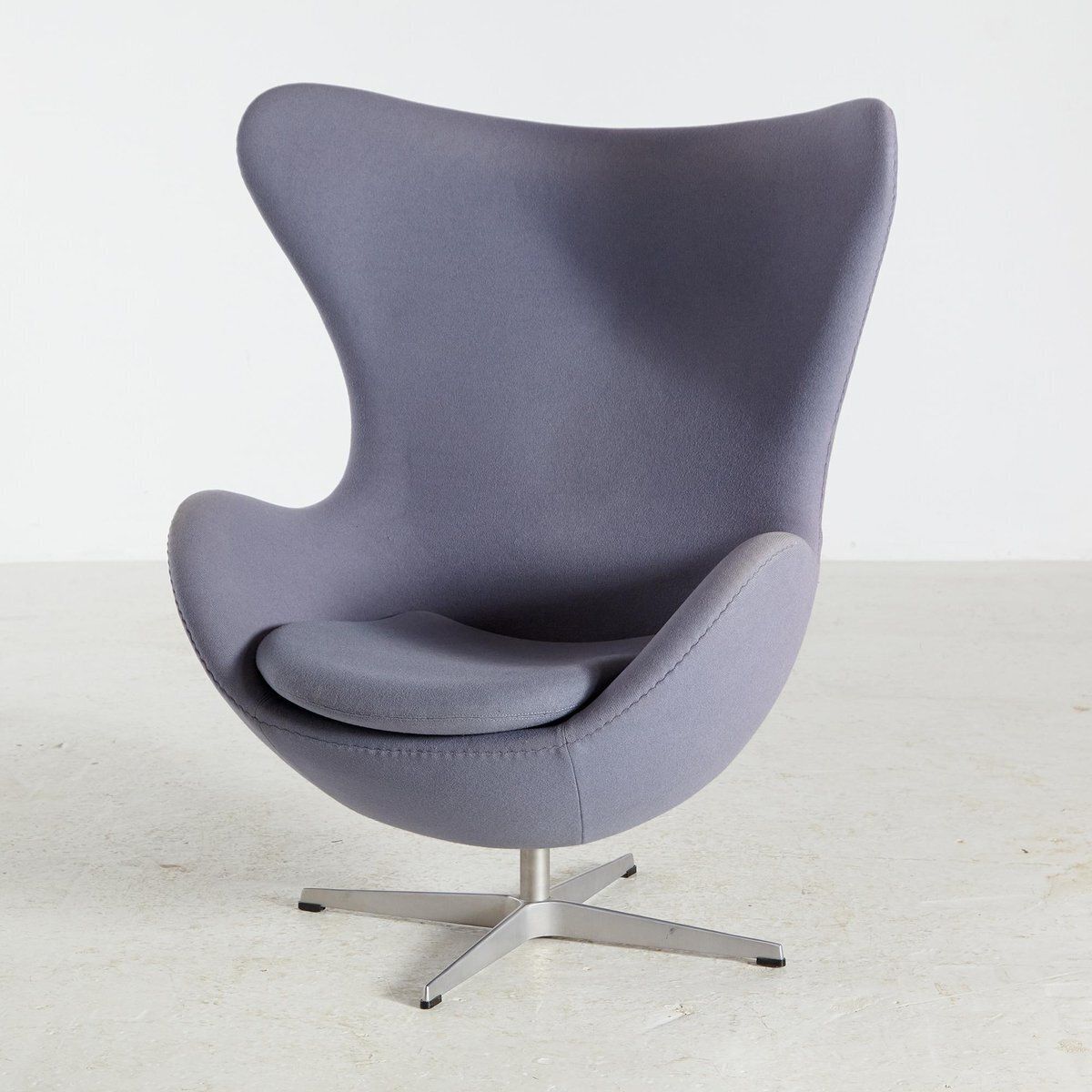 Egg Chair By Arne Jacobsen For Fritz Hansen photo furniture
