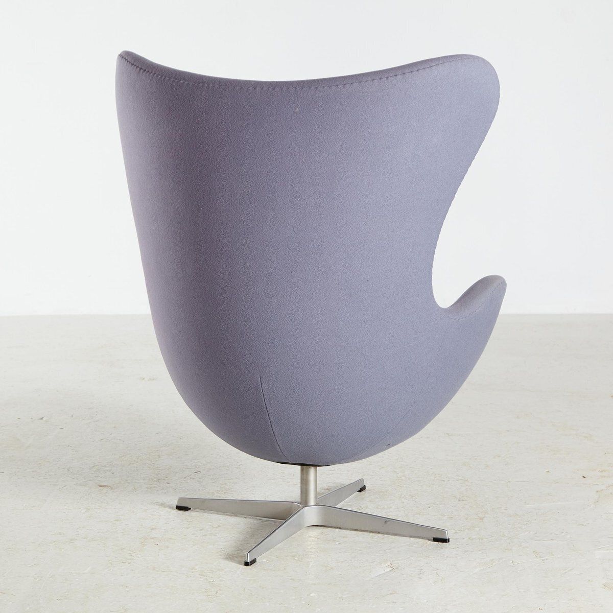 Egg Chair By Arne Jacobsen For Fritz Hansen photo for sale