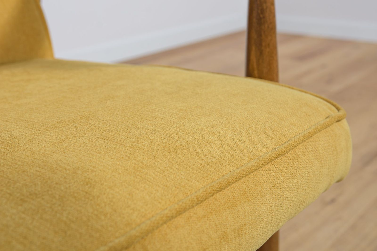 photo vintage Gfm 87 Armchairs By Juliusz Kedziorek For Gościcińskie Furniture, 1960s, Set Of 2