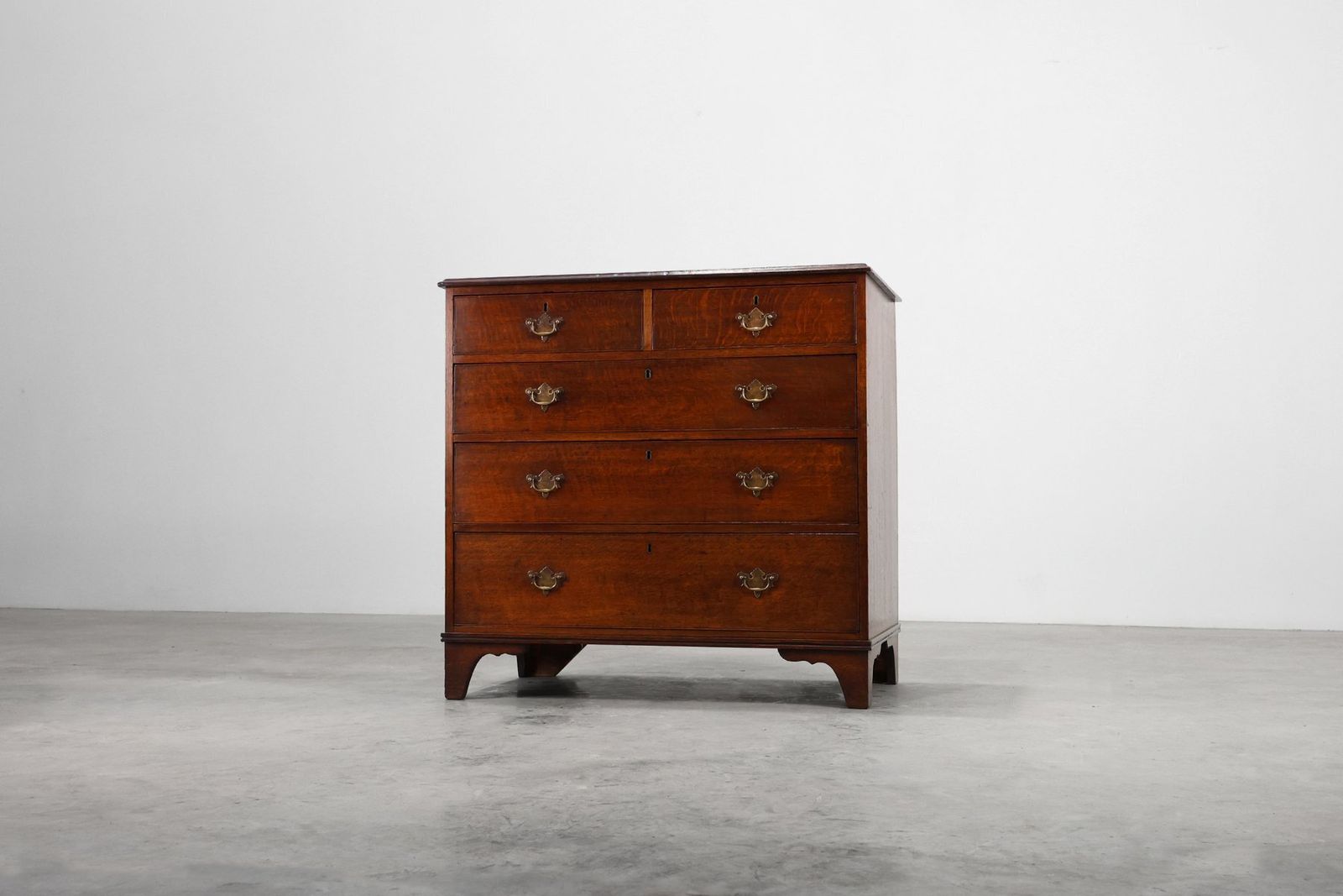 Georgian Chest Of Drawers, United Kingdom, 19th Century photo Furniture