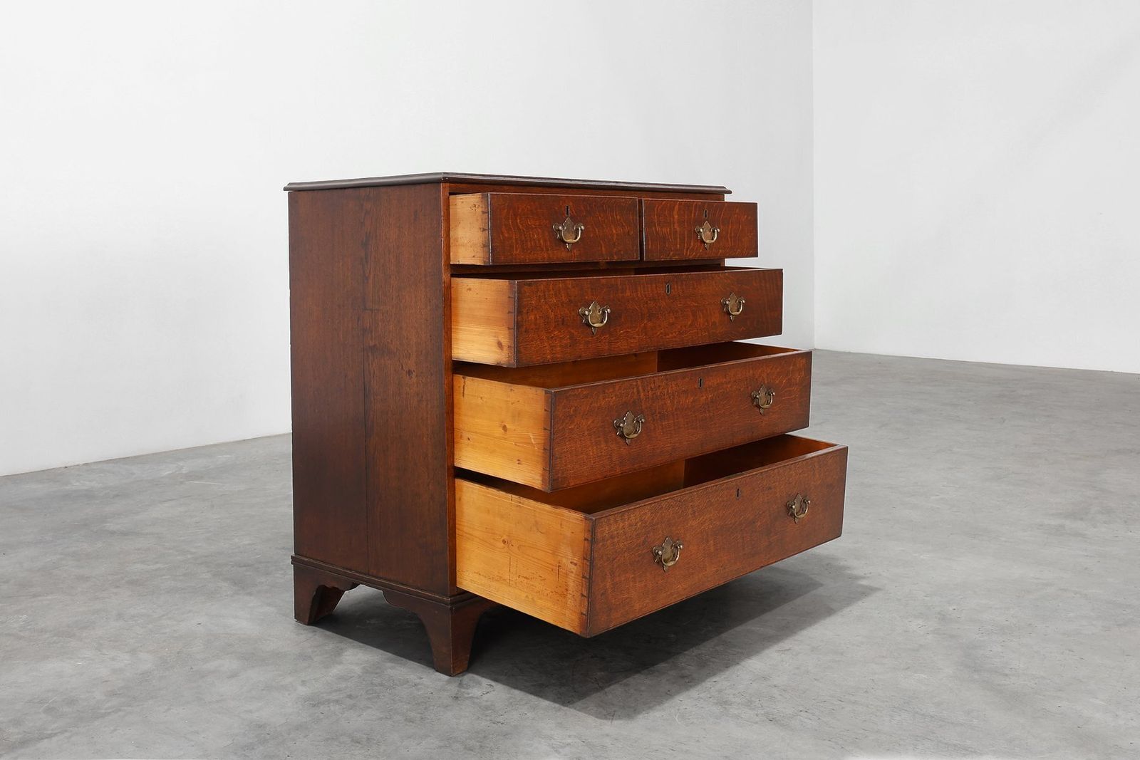 Georgian Chest Of Drawers, United Kingdom, 19th Century photo vintage