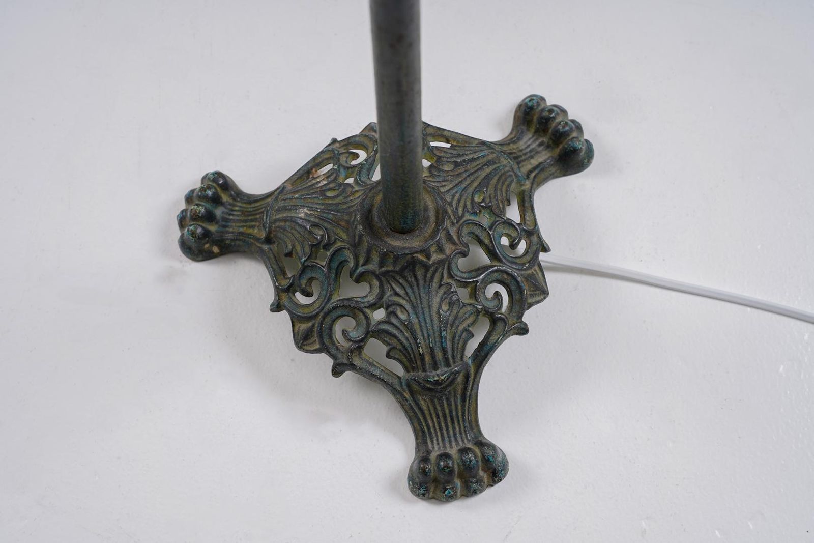 photo furniture Swedish Floor Lamp In Patinated Brass, 1930s