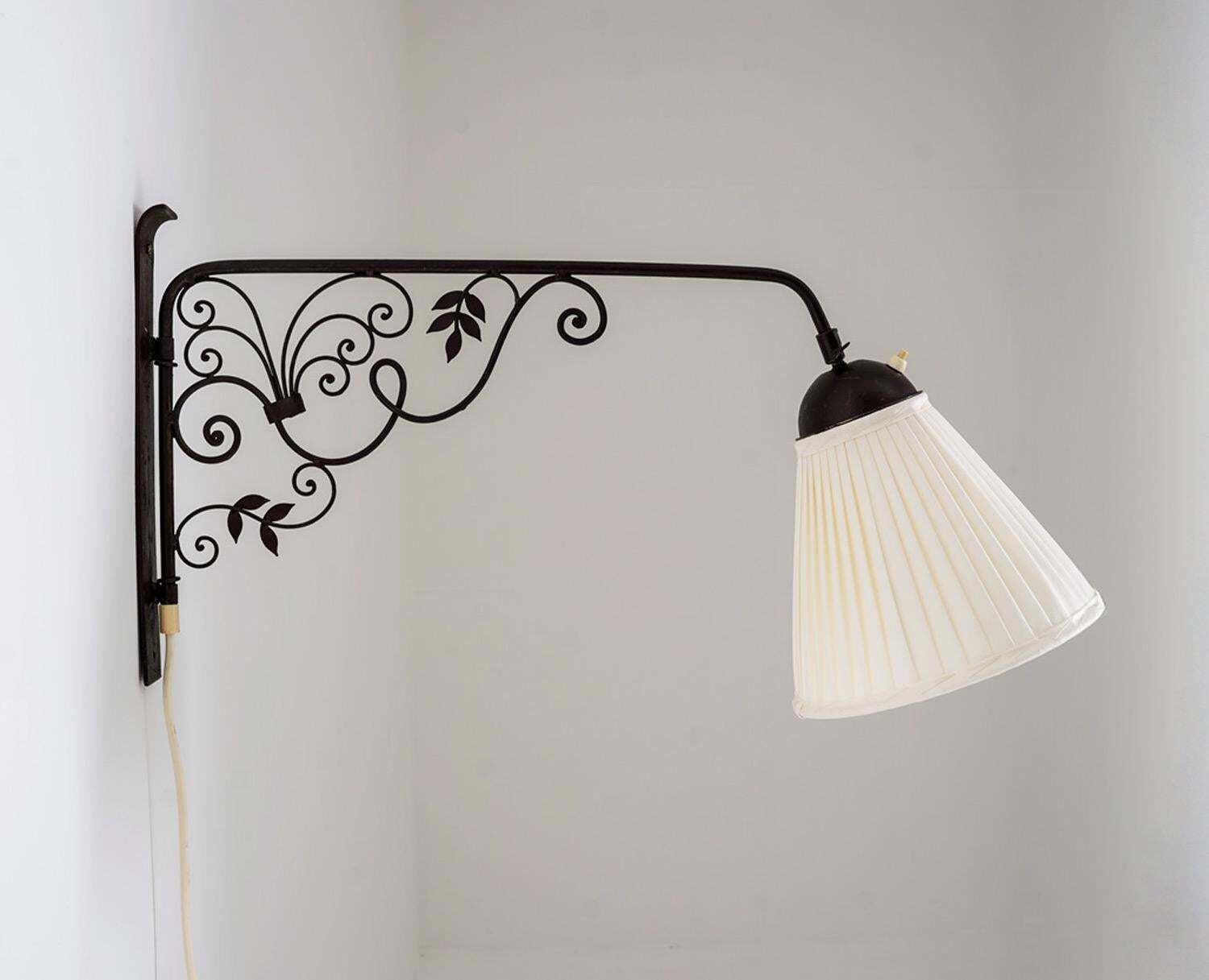 Swedish Modern Wall Lamp Model 2339 By Luco photo for sale