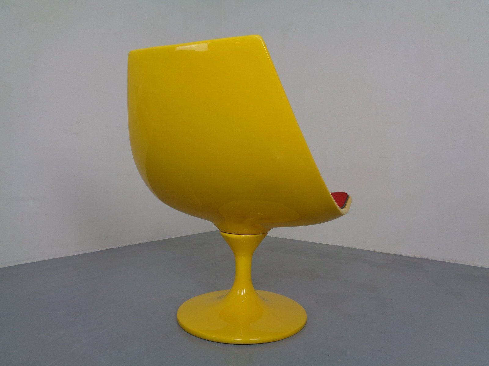 1258.0 Italian Fiberglass Swivel Chair, 1960s photo