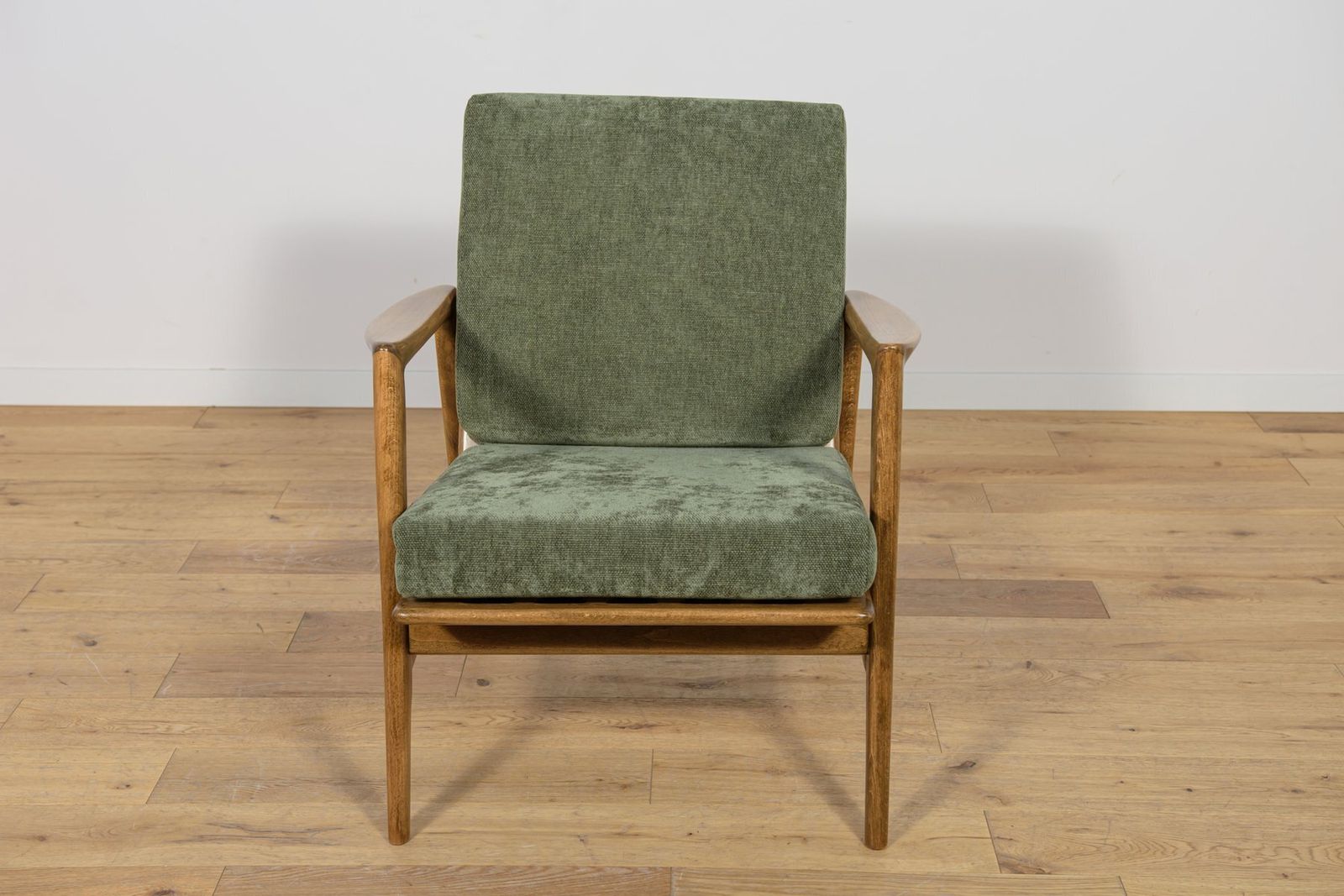 Set Of Model 300 139 Armchairs From Swarzędz Factory, 1960s photo buy