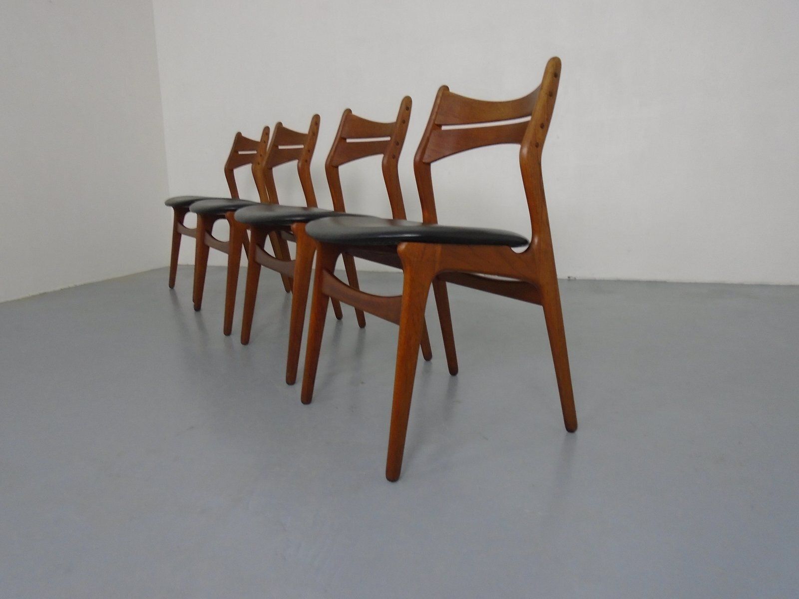 photo furniture Teak Model 310 Dining Chairs By Erik Buch For Chr. Christensen, Denmark, 1960s, Set Of 4