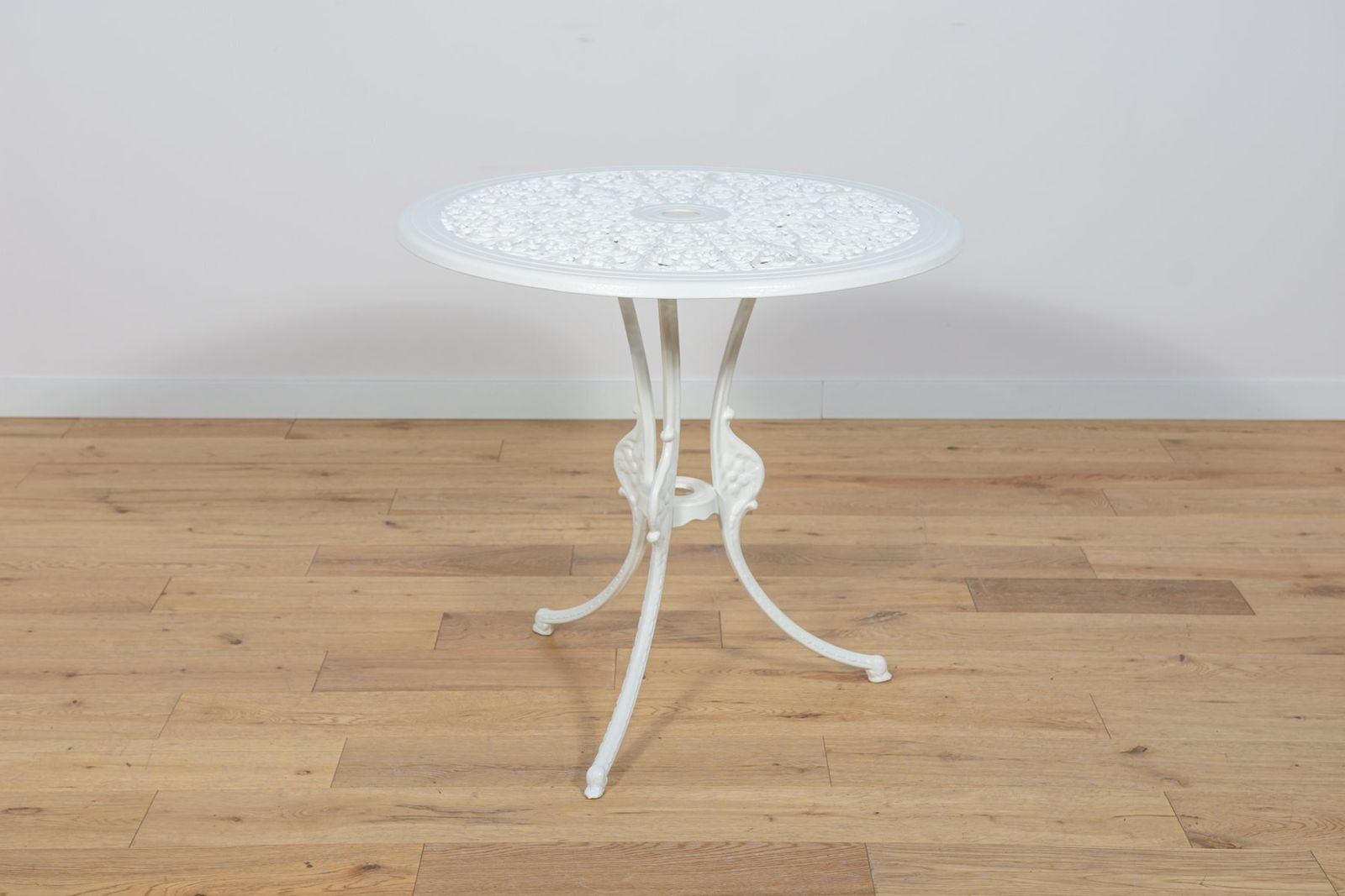 photo furniture Art Nouveau Aluminum Garden Chairs, 1950s, Set Of 5