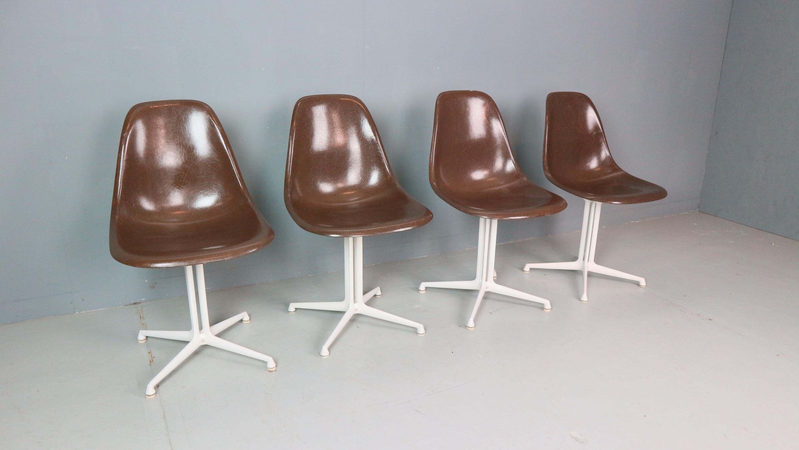 photo vinterior Charles & Ray Eames Set Of 4 "La Fonda" Chairs For Herman Miller, 1960