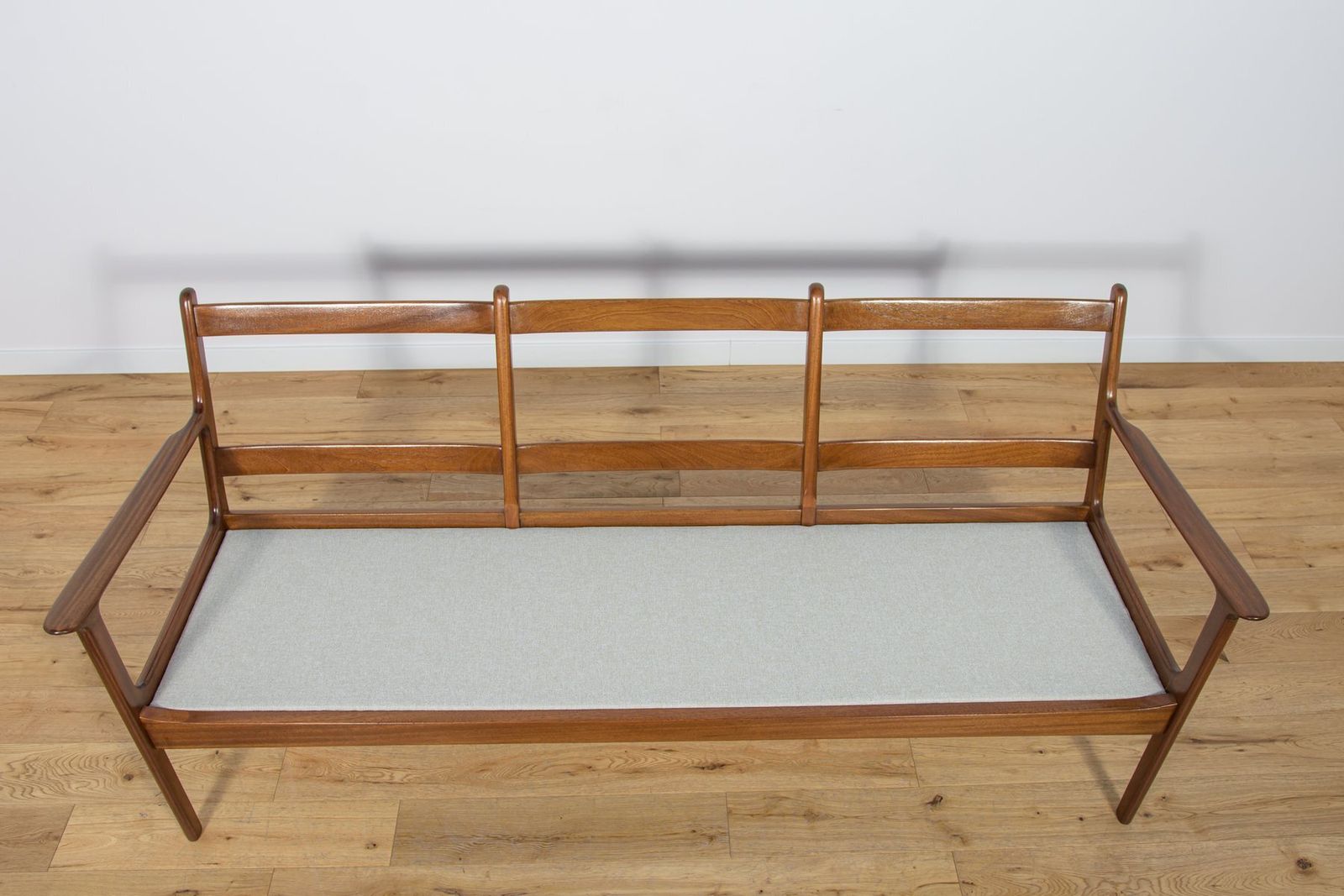 photo furniture Mid Century Three Seater Sofa By Ole Wanscher For Poul Jeppesens, 1960s