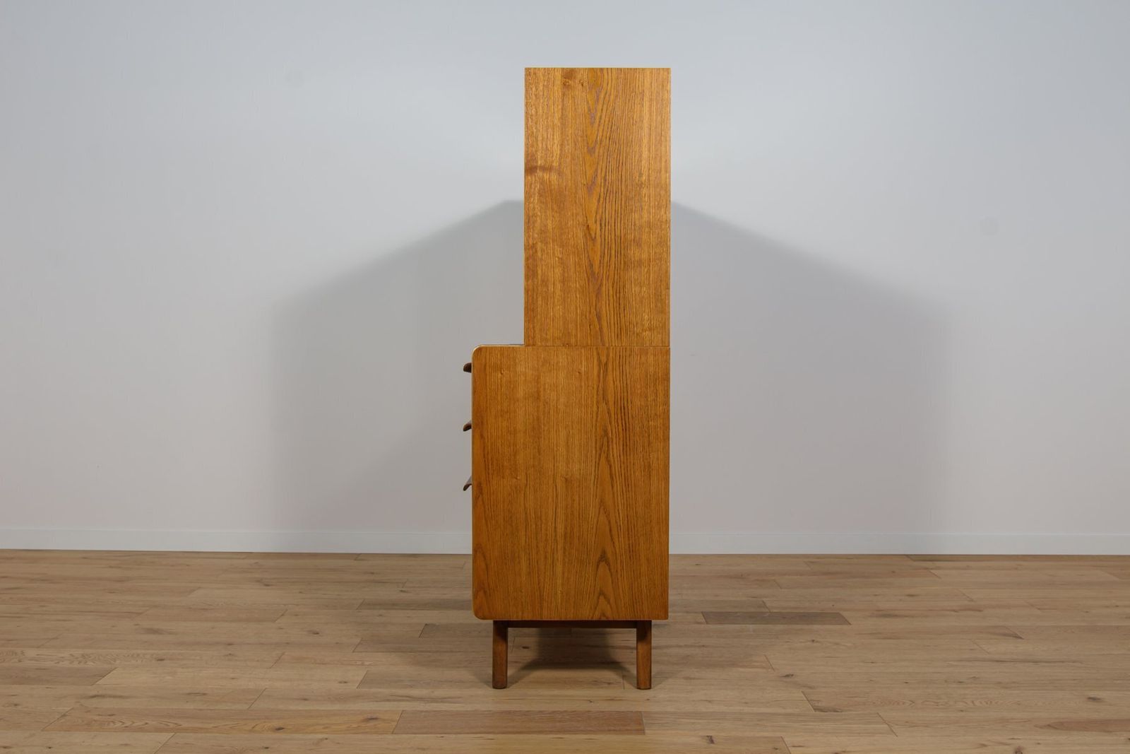 U 372/386 Sideboard By Hubert Nepožitek & Bohumil Landsman From Jitona, Former Czechoslovakia, 1960s photo vinterior
