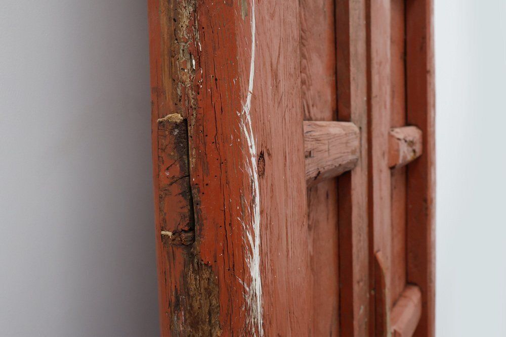photo vintage Large 17th Century Terracotta Lacquered Oak Monastery Doors, Portugal, Set Of 2