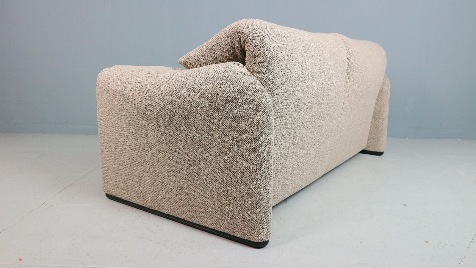 photo for sale Vico Magistretti "Maralunga" 2 Seater Re Upholstered Sofa For Cassina