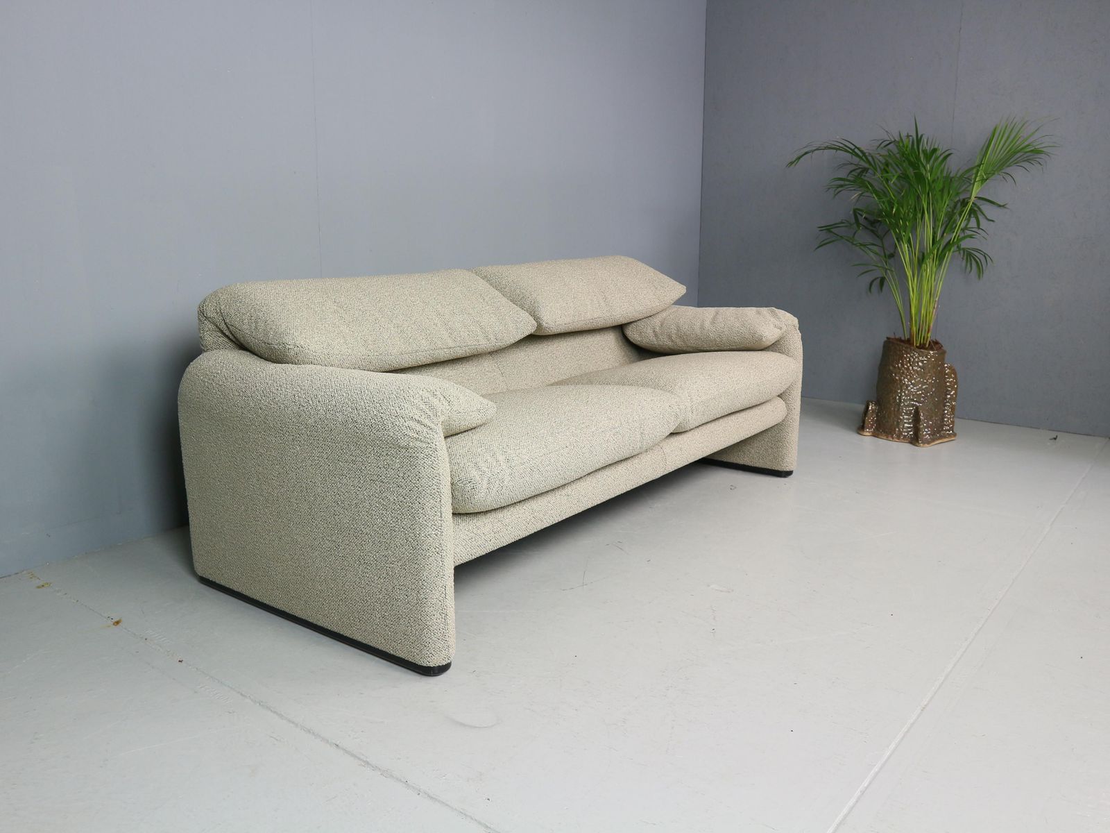 Vico Magistretti "Maralunga" 2 And A Half Seater Re Upholstered Sofa For Cassina photo 3494.0