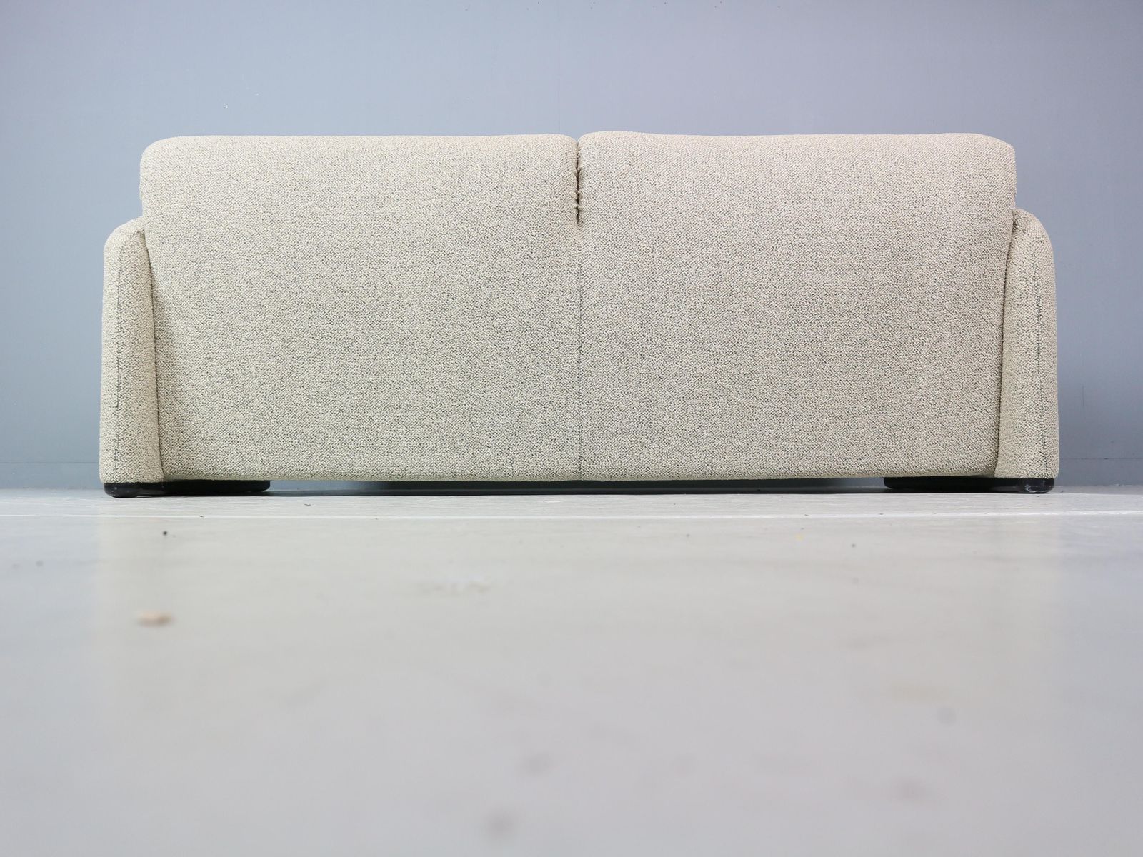 3494.0 Vico Magistretti "Maralunga" 2 And A Half Seater Re Upholstered Sofa For Cassina photo