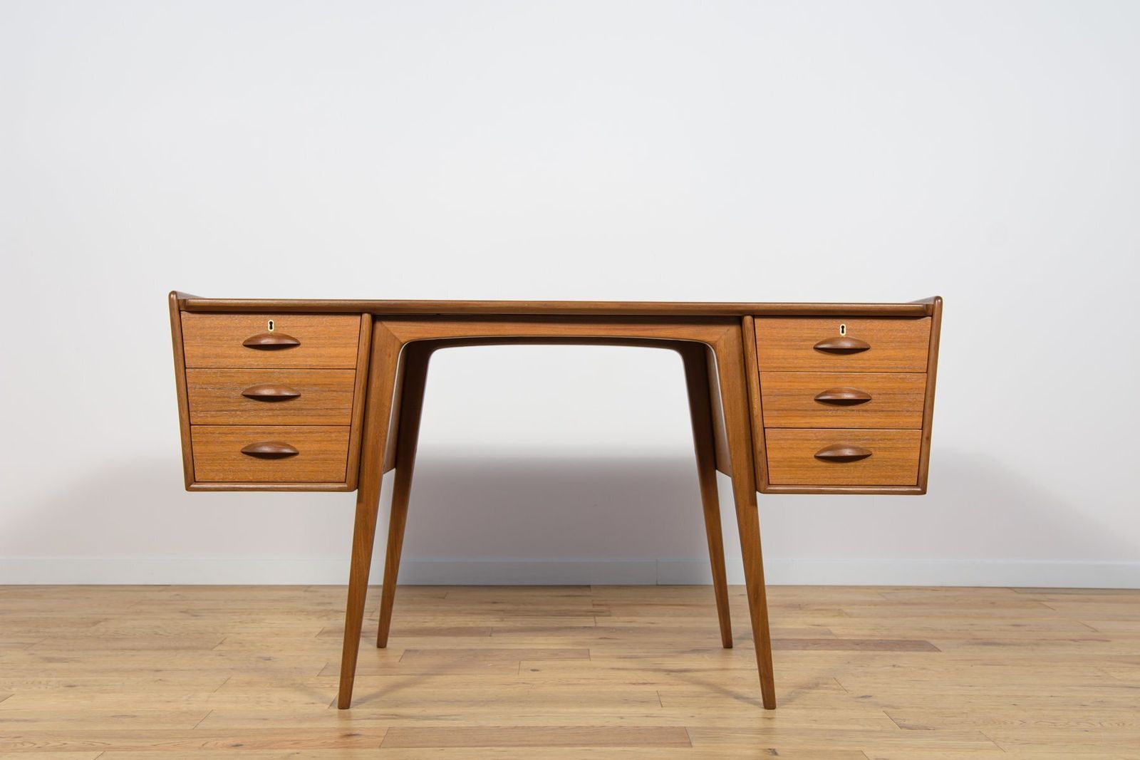 Mid Century Teak Desk By Svante Skogh For Ab Möbelfabriken Balder, Sweden, 1950s photo Furniture