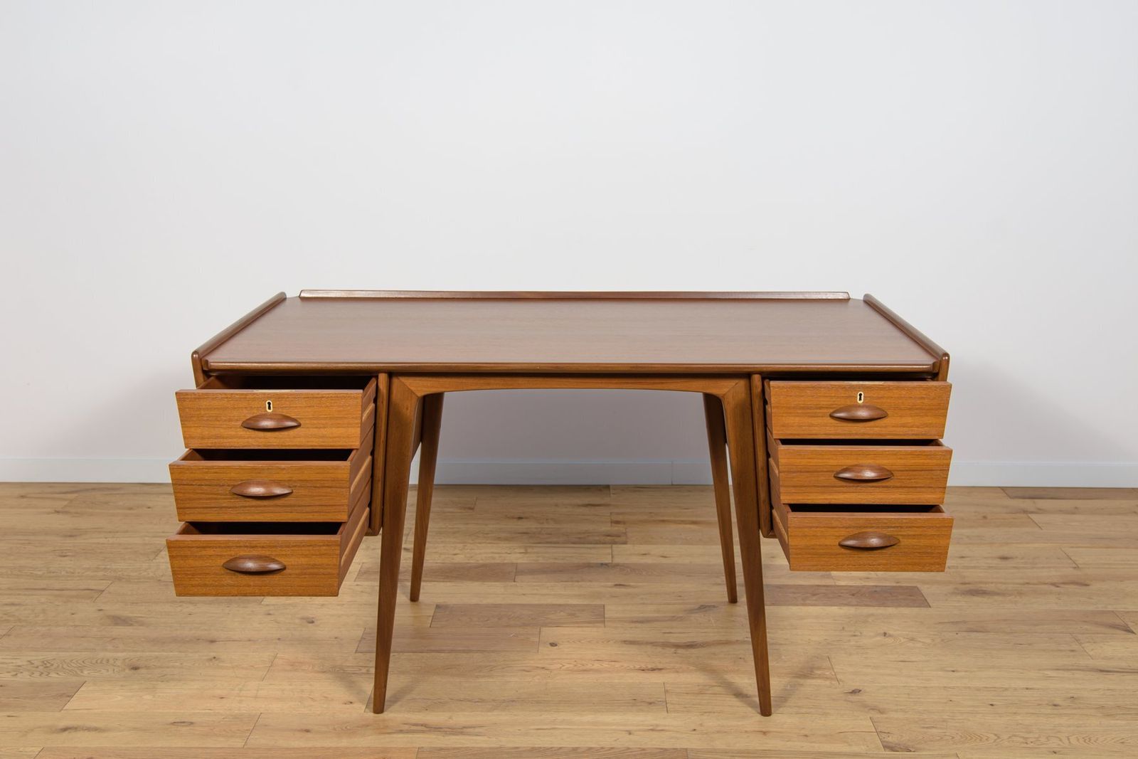4382.0 Mid Century Teak Desk By Svante Skogh For Ab Möbelfabriken Balder, Sweden, 1950s photo