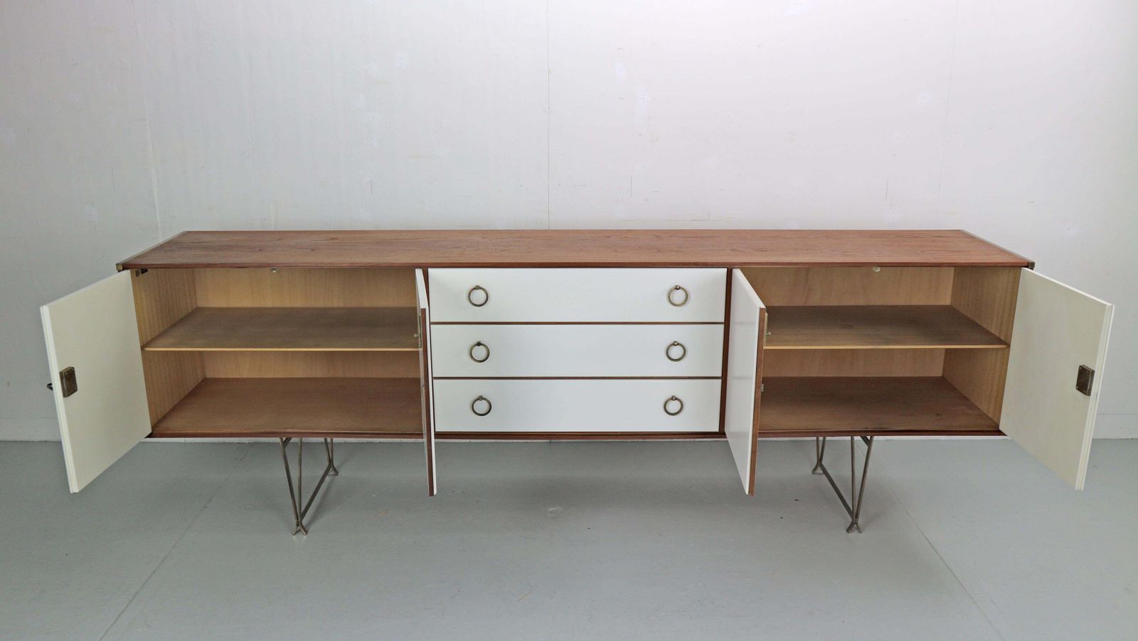 William Watting Teak & Brass Highbiard/ Buffet Cabinet For Fristho, 1950 Denmark photo vinterior
