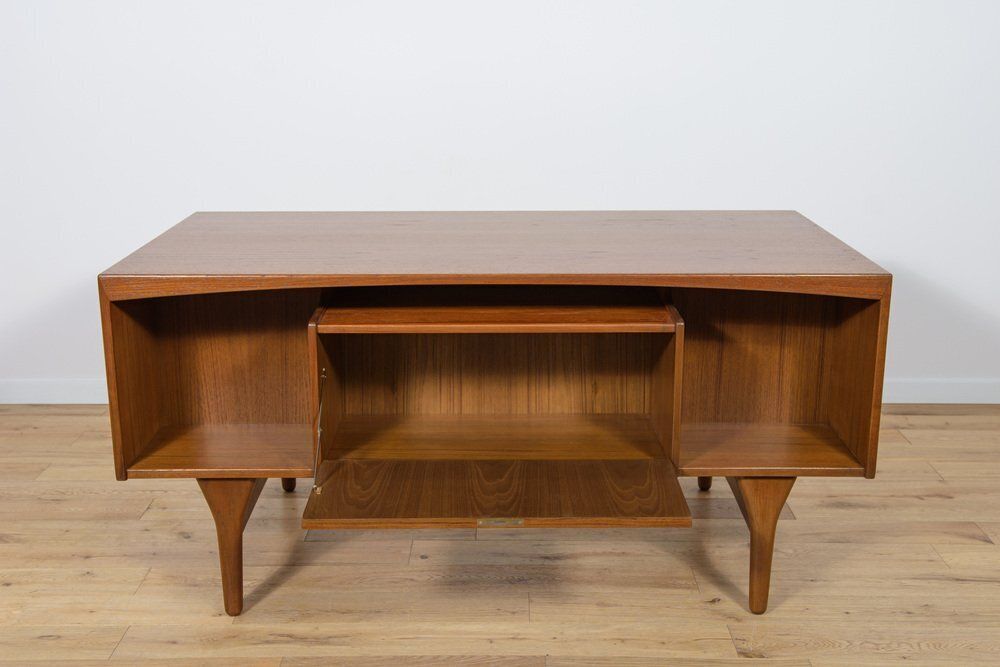 Mid Century Freestanding Teak Desk By Valdemar Mortensen, 1960s photo vintage