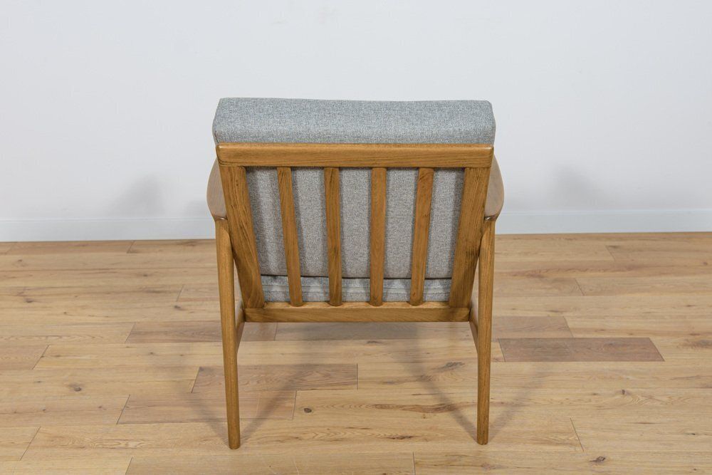 Model 300 139 Armchair From Swarzędz Factory, 1960s photo buy