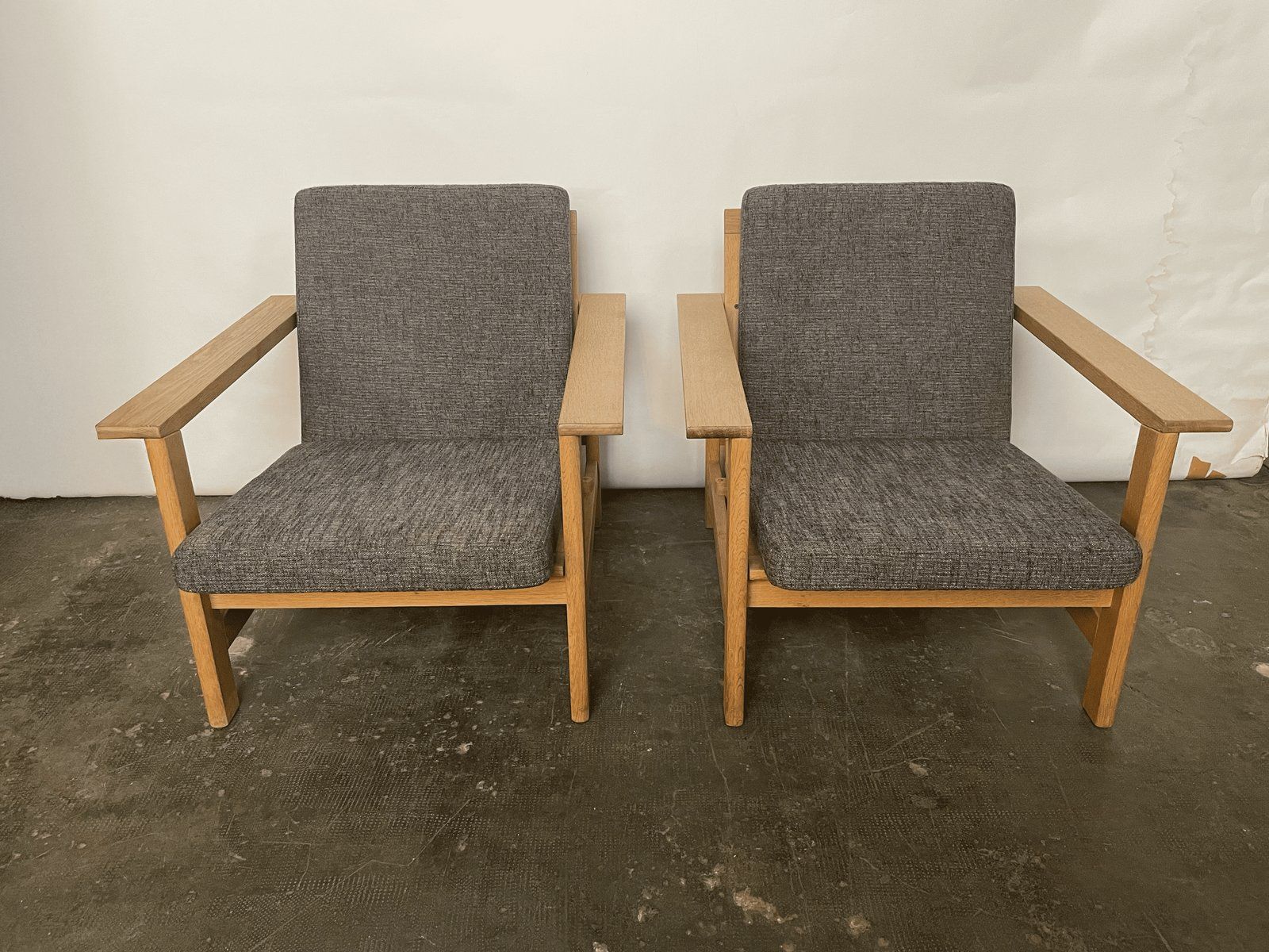 Danish Oak Lounge Chairs By Søren Holst For A/S Fredericia Stolefabrik, 1980s, Set Of 2 photo for sale