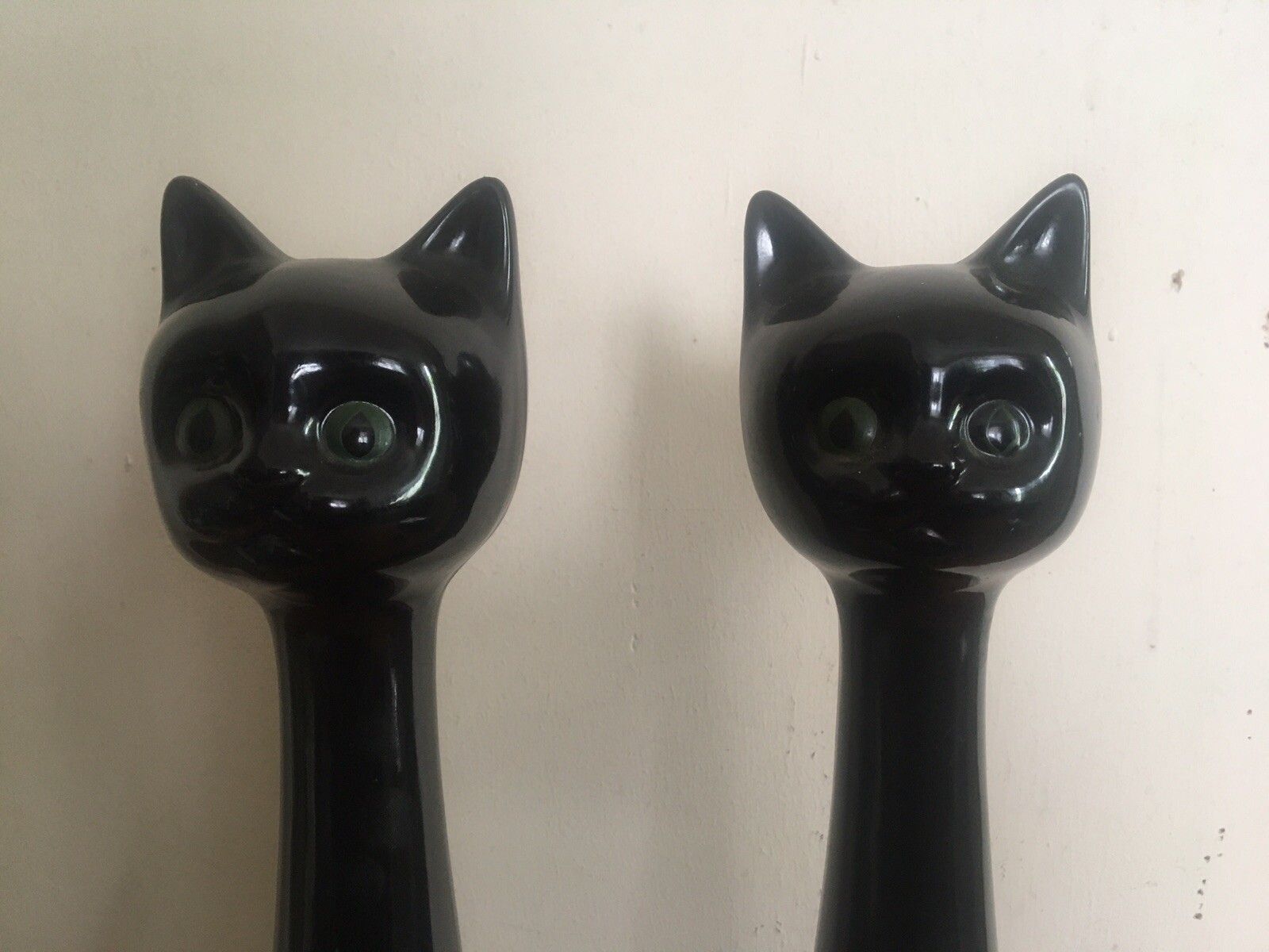 Large Pair Iconic Vintage Atomic Cats Ceramic Mid Century Pottery Long Neck 60s photo vinterior