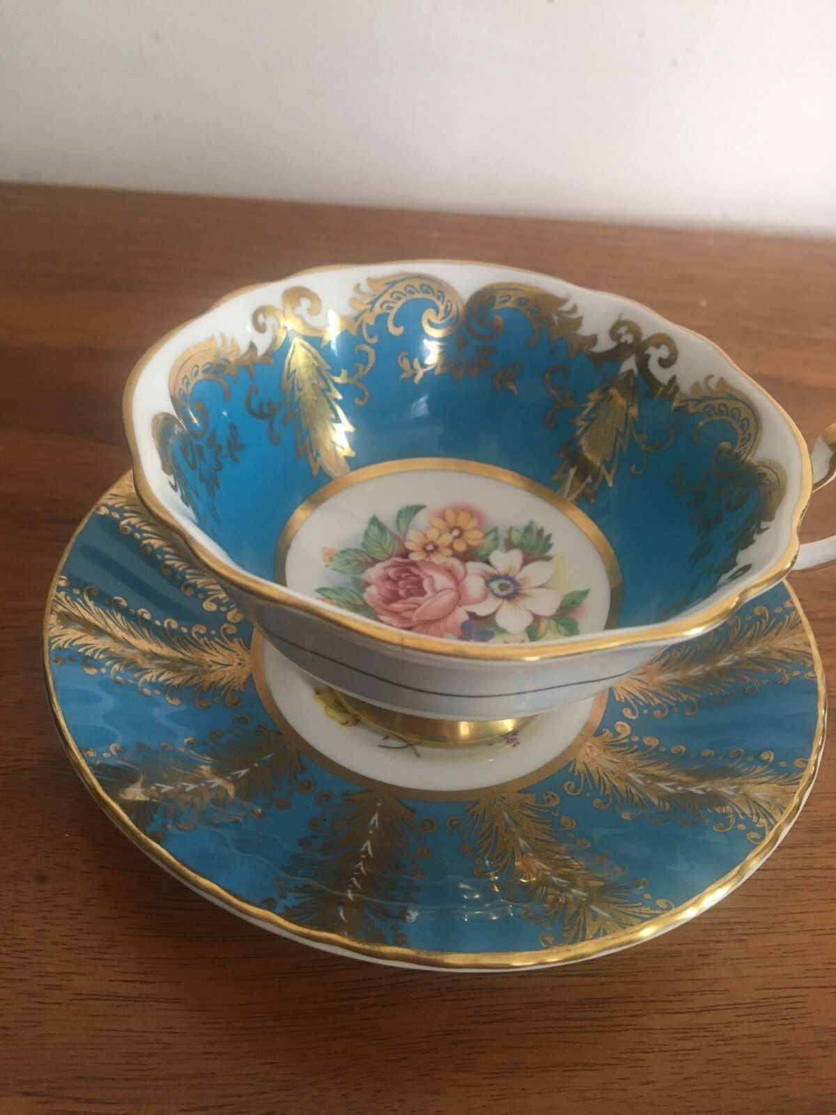 Paragon Cup & Saucer Kingston Pale Blue By Appt. To Her Majesty The Queen Floral photo 79.0