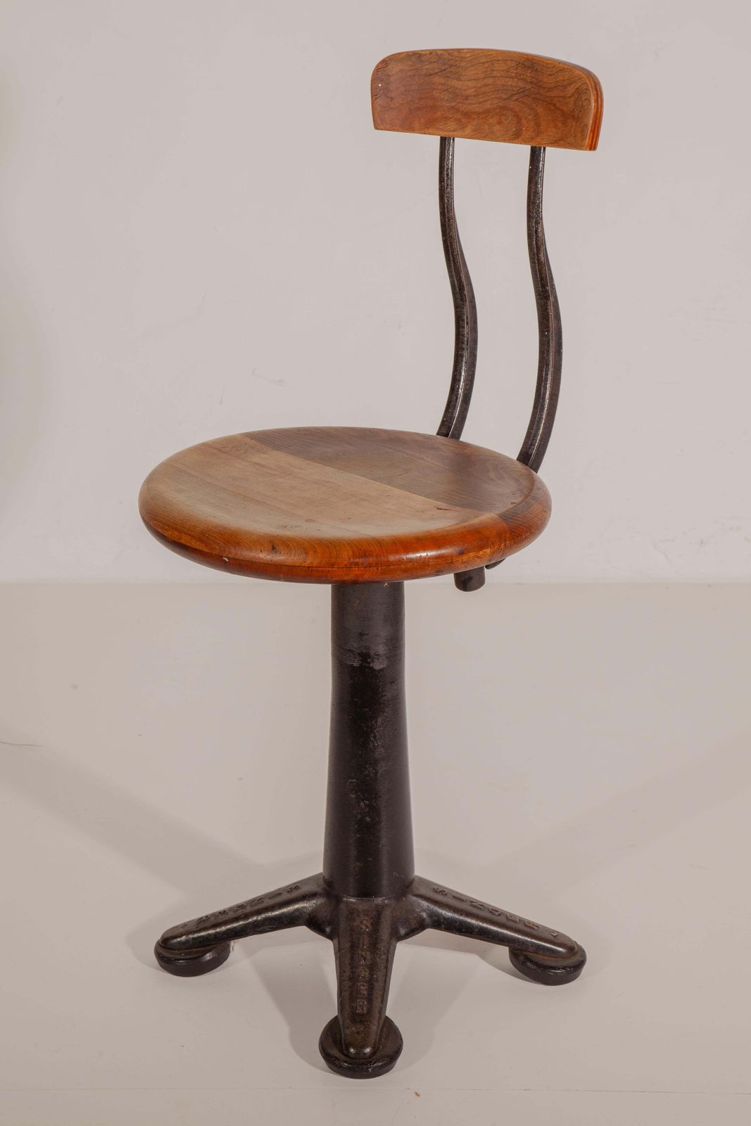 Antique Set Of Six Industrial Singer Sewing Adjustable Chairs, Stools, 1920s photo 8237.0