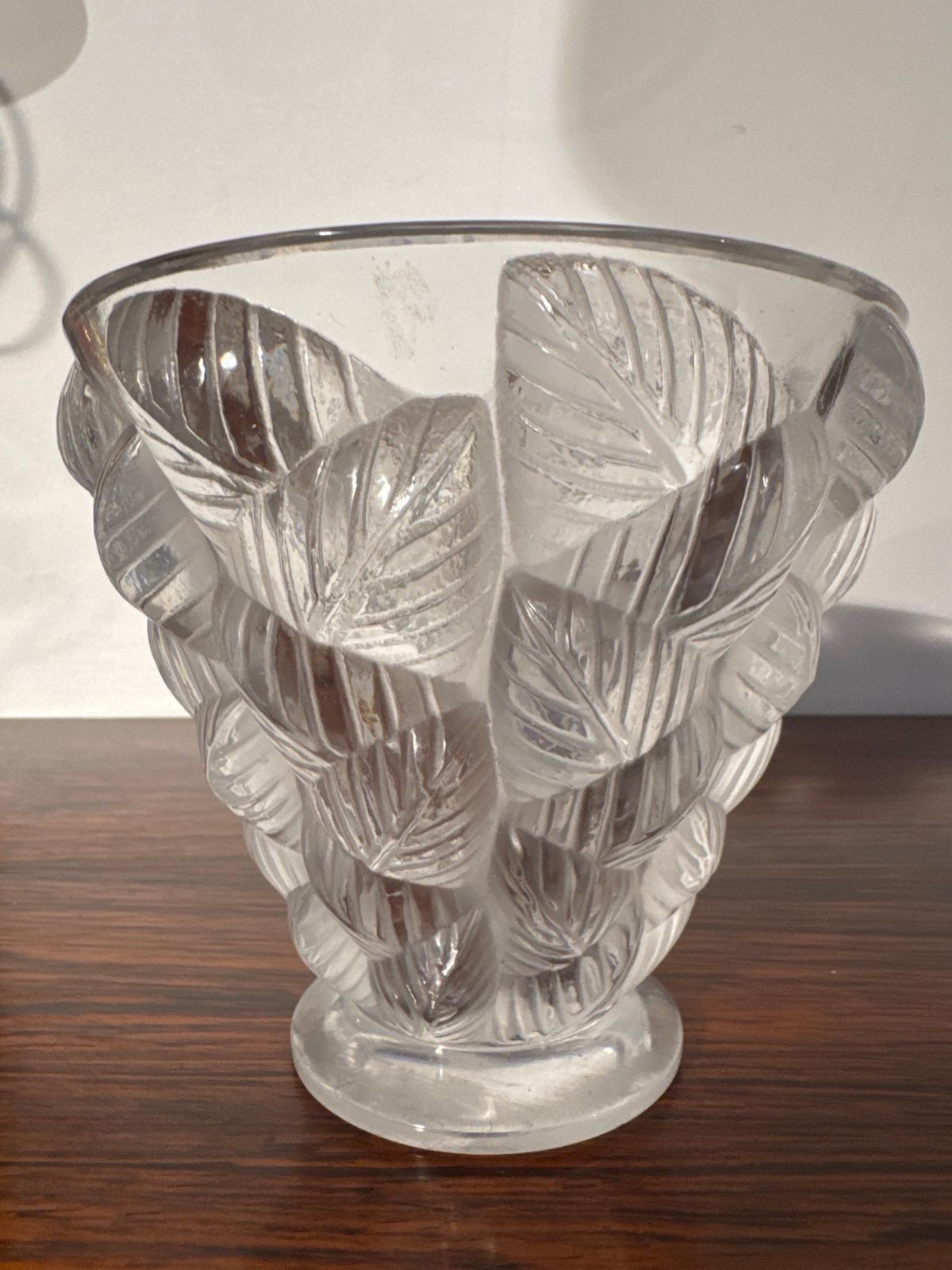 'Lalique France' Vase Decorated With Leaves In Relief 'Moissac', 1930s photo Home Decor
