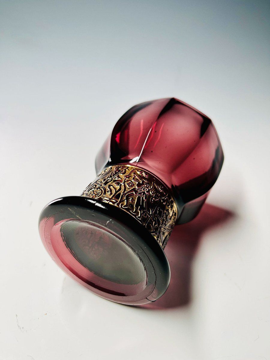 German Walther Amethyst Glass Vase With Embossed Gold Band, 1930s photo 108.0