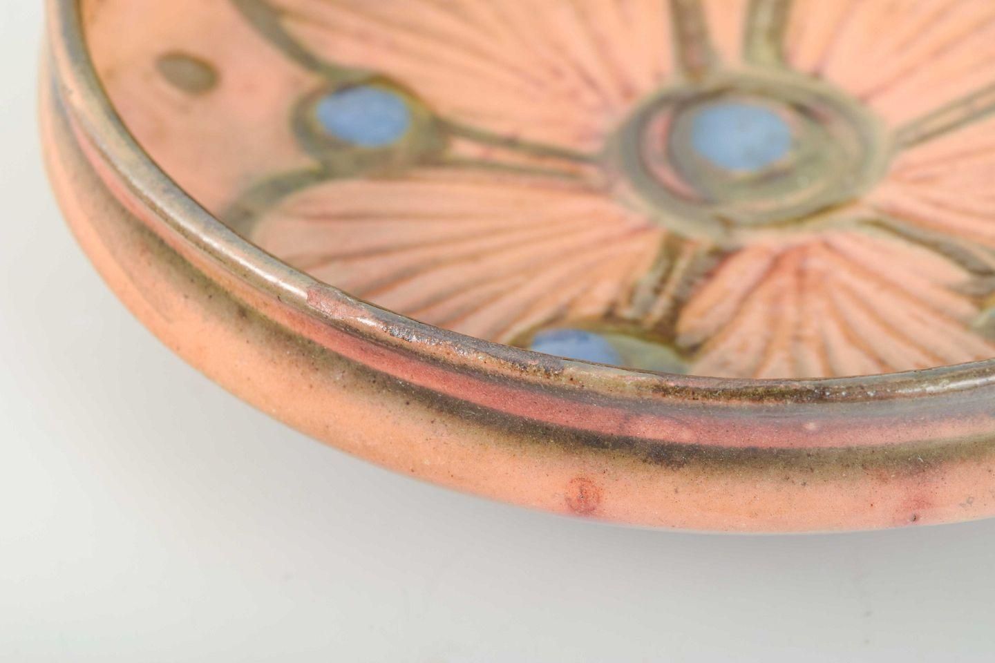 Kähler, Denmark. Small Dish/Bowl In Pink Glaze With Hand Painted Floral Motif photo for sale