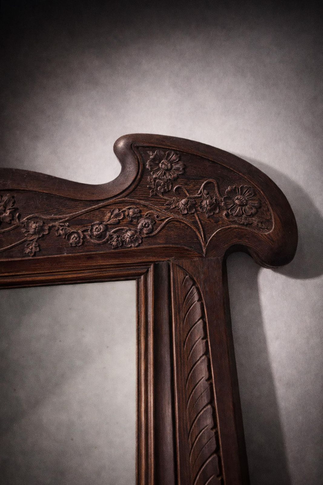 14848.0 Artlarge Italian Art Nouveau Mirror In Carved Walnut With Floral Motifs photo