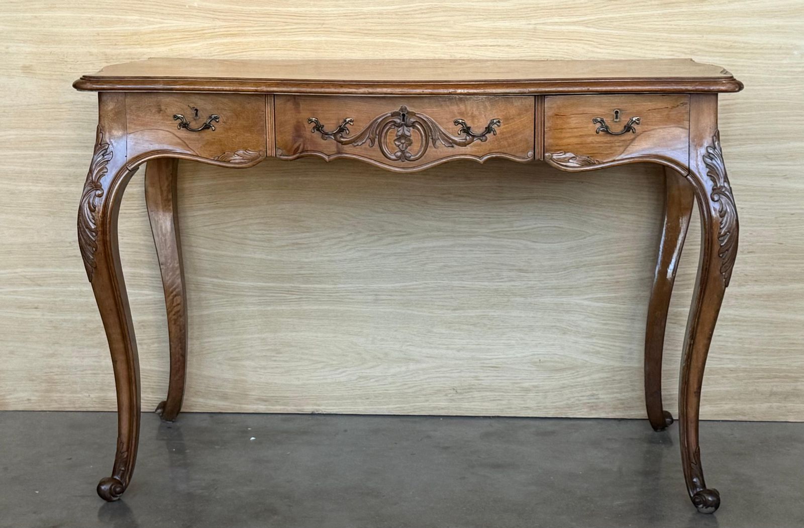 Bureau Louis XV de style français en bois, XXe siècle, 1920 photo Mobilier