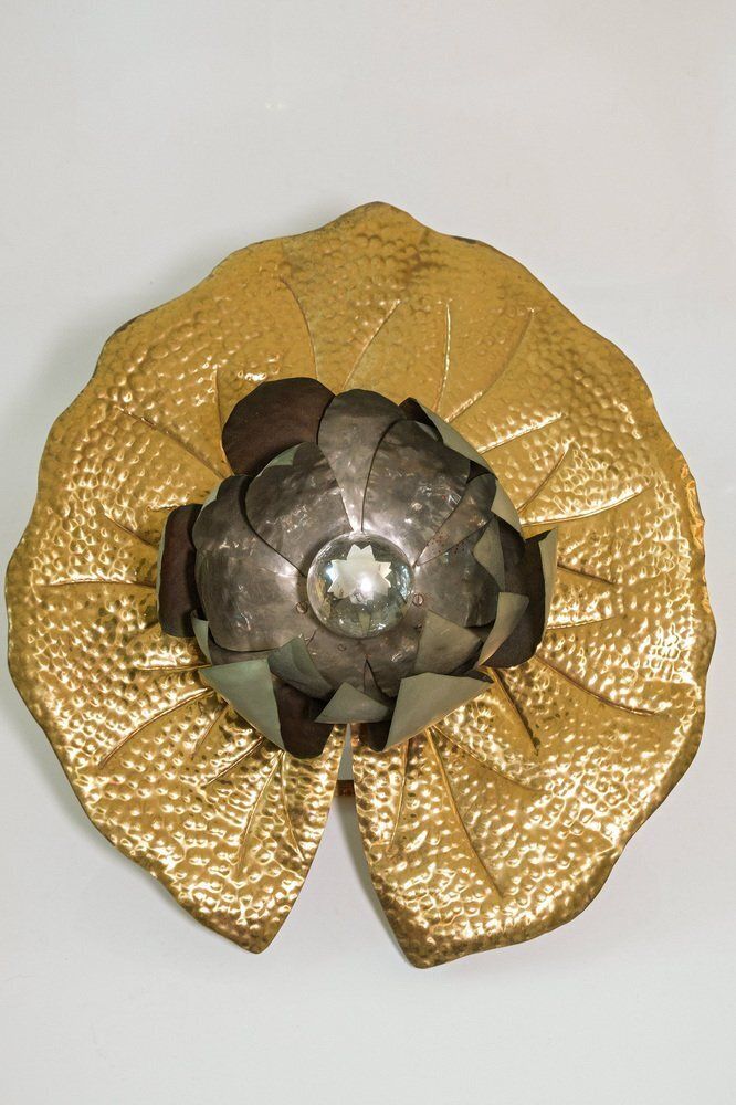 Vintage Italian Brass Model Ninfea Sconce By Tommaso Barbi For Bottega Gadda photo for sale