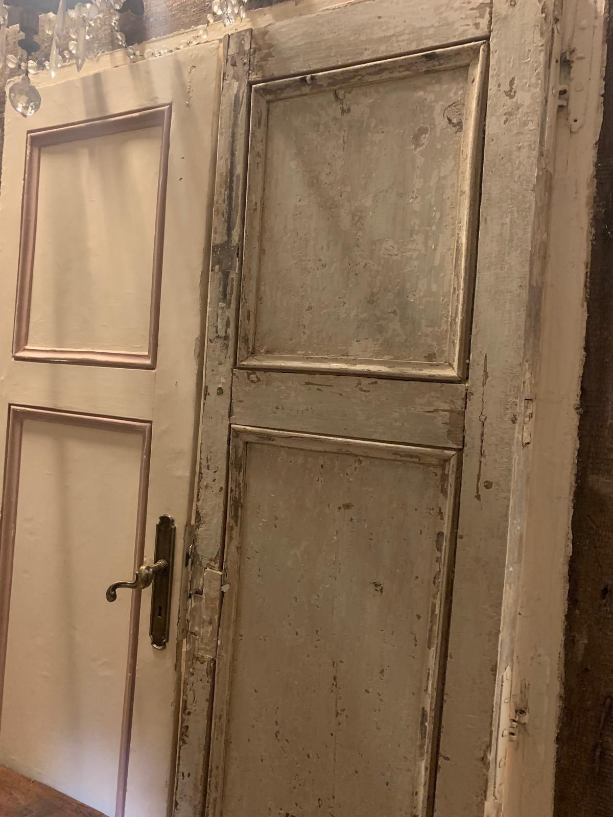 photo furniture Set Of No.4 Interior Lacquered And Framed Doors, Italy